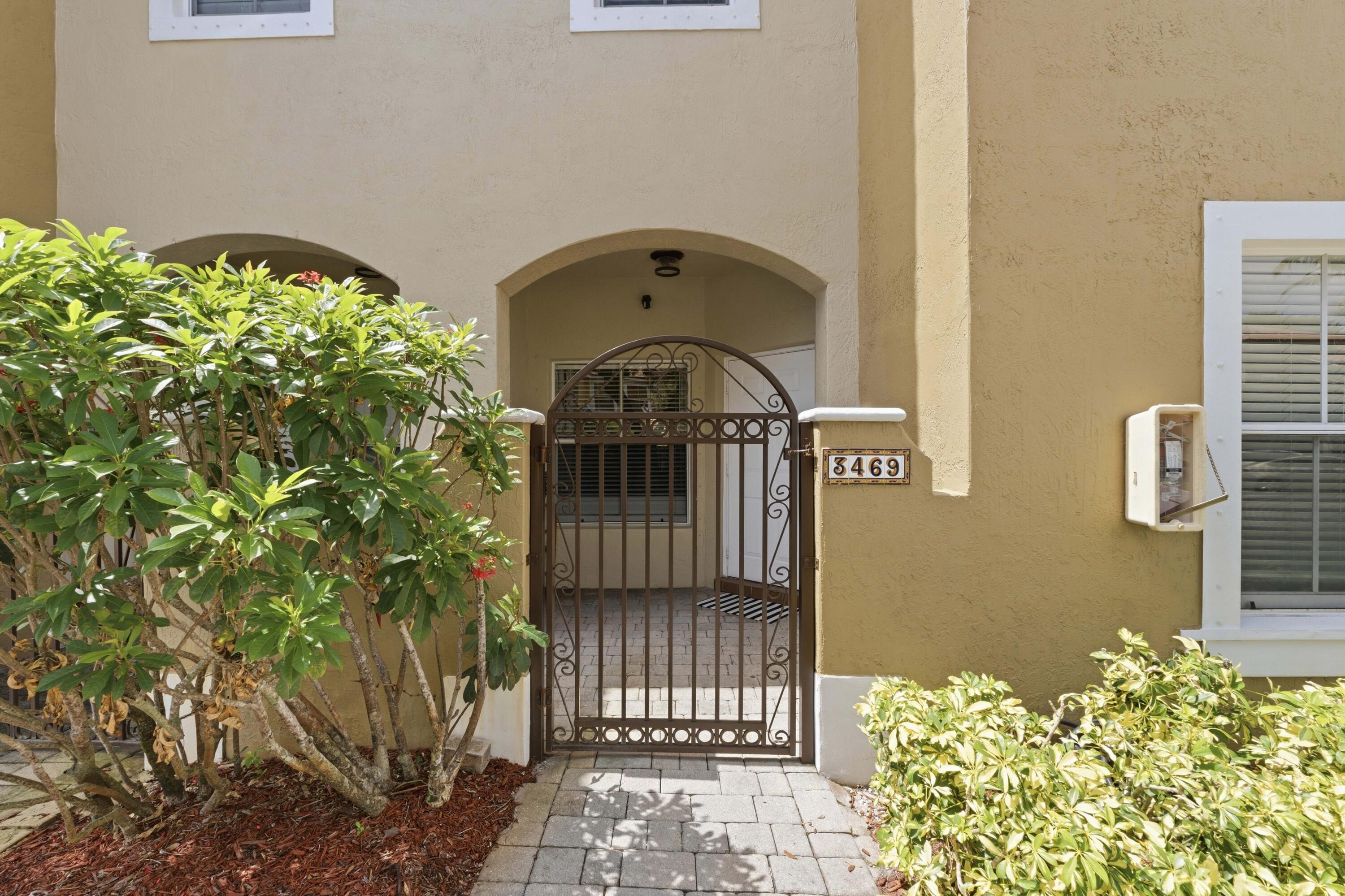 MERRICK PRESERVE CONDO - Residential