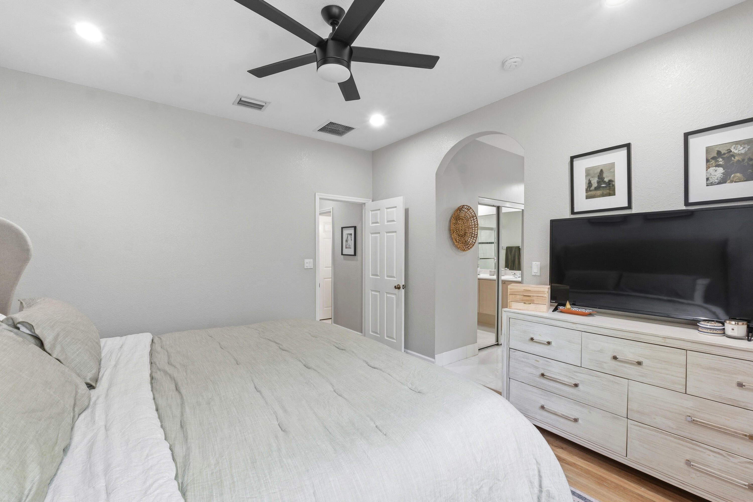 MERRICK PRESERVE CONDO - Residential