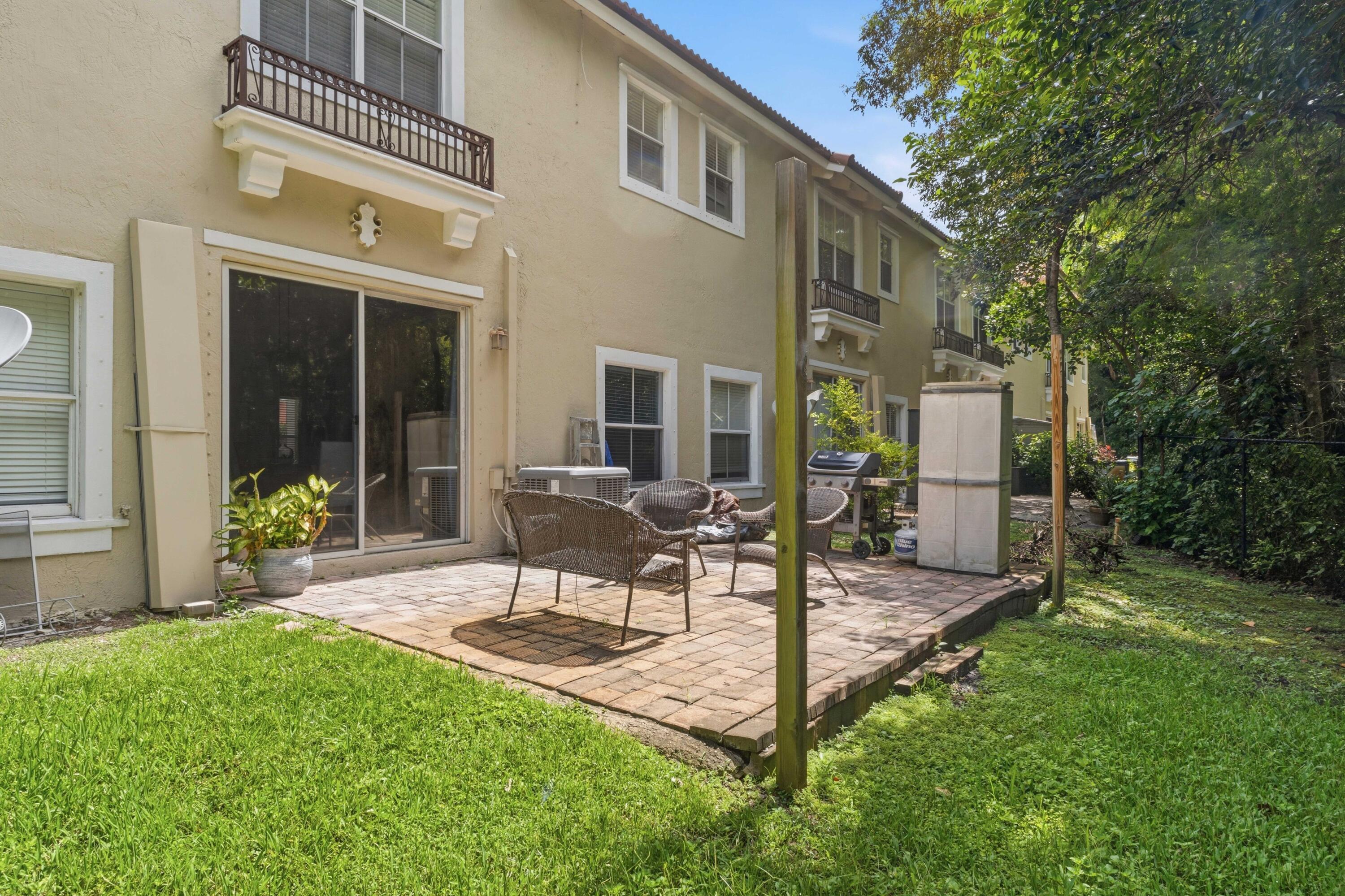 MERRICK PRESERVE CONDO - Residential