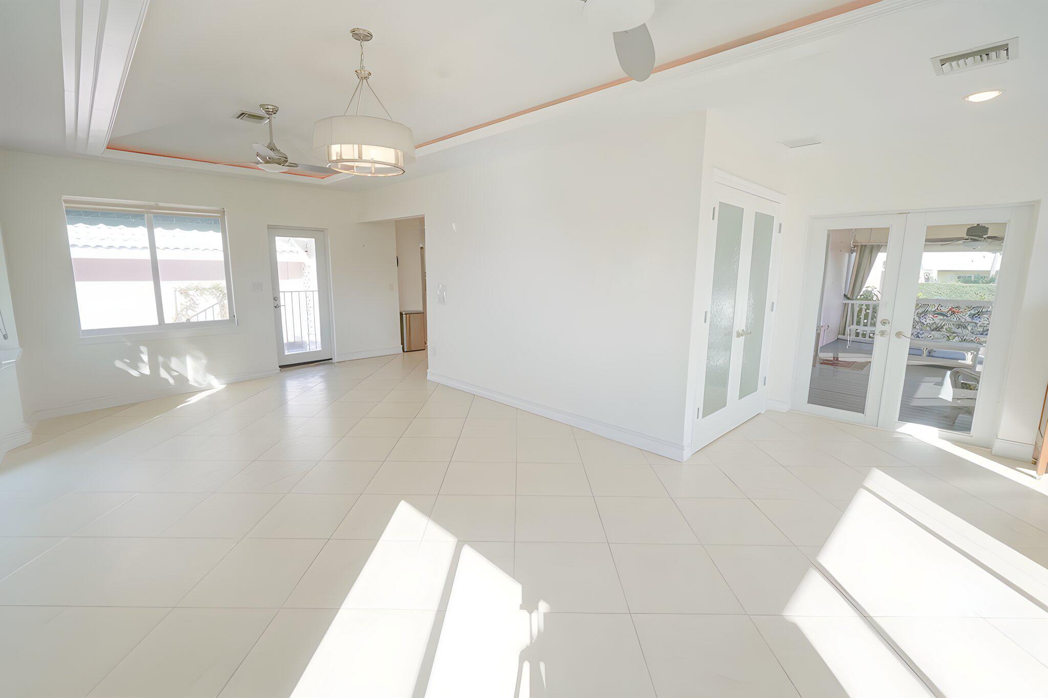 TRADE WINDS ESTATES FIRST ADD - Residential Lease