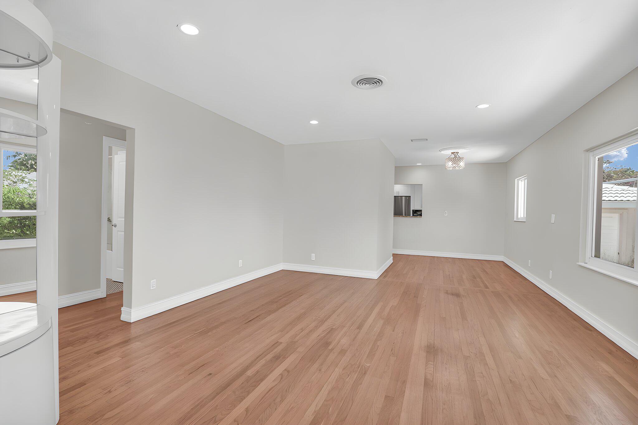 TRADE WINDS ESTATES FIRST ADD - Residential Lease