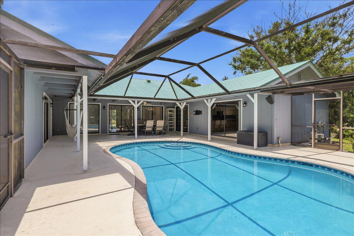 BANYAN ACRES - Residential
