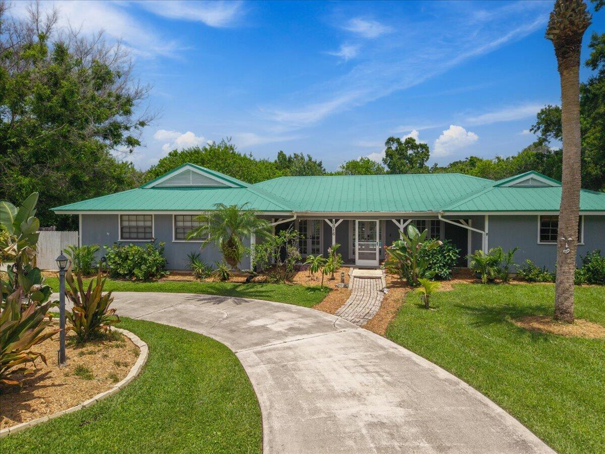 BANYAN ACRES - Residential