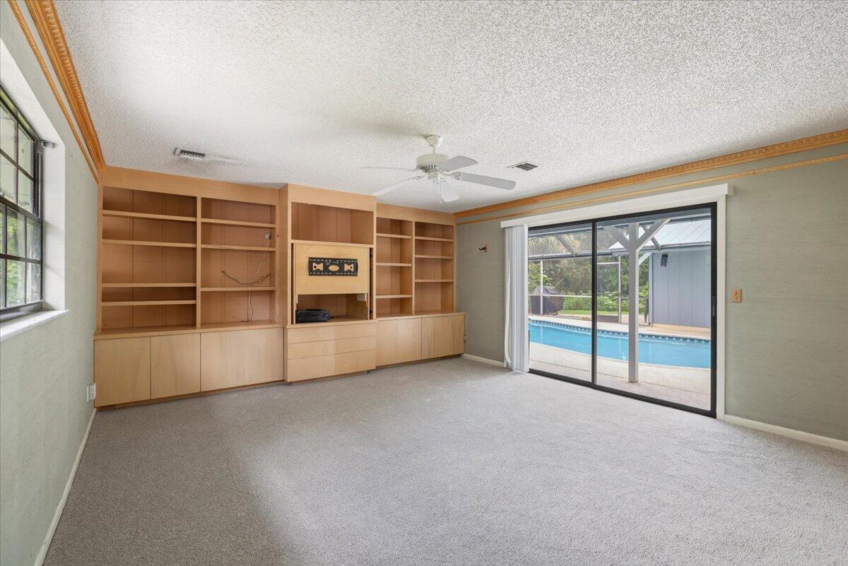 BANYAN ACRES - Residential
