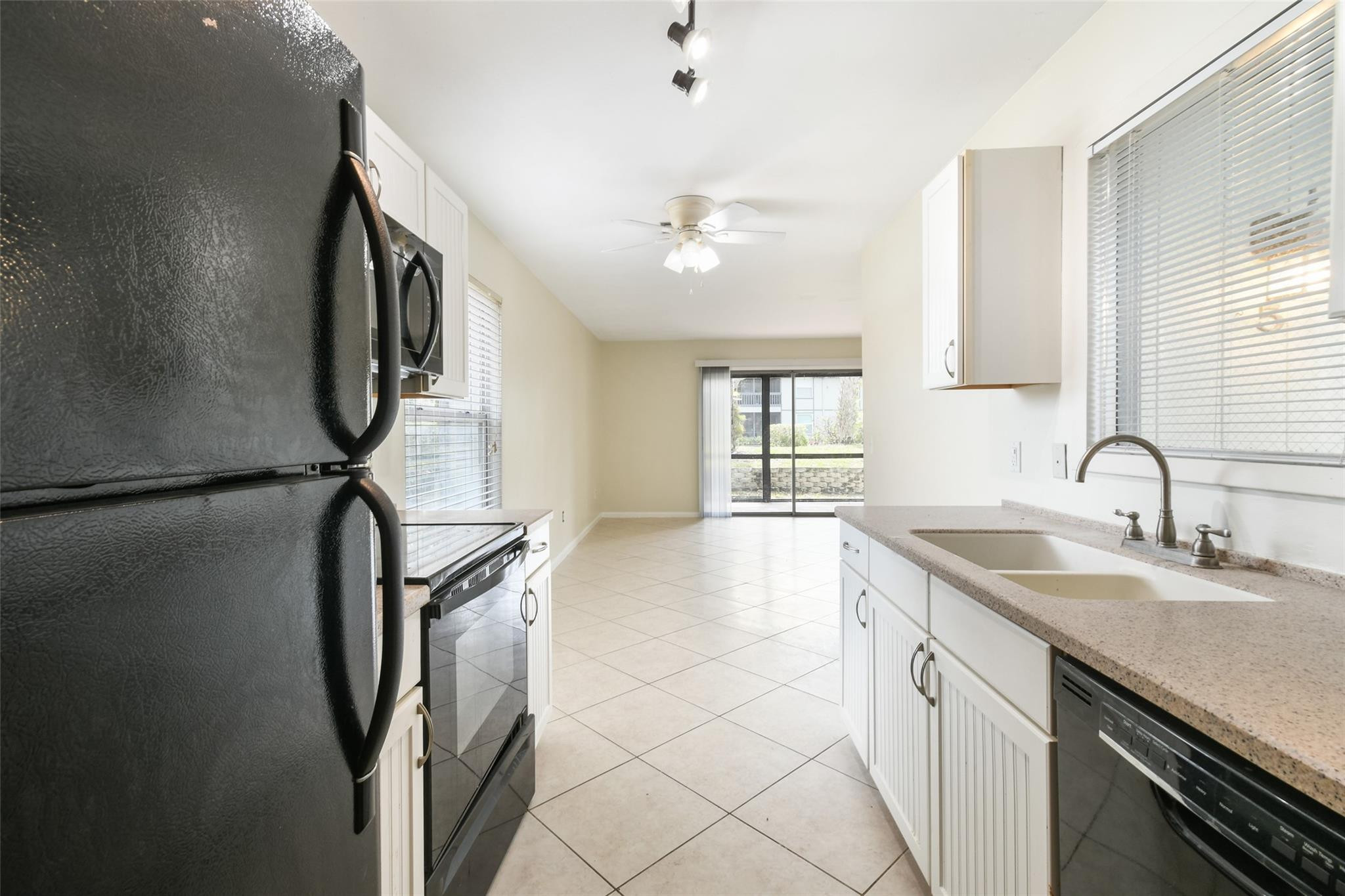 PINECROFT CONDO ALL PH - Residential