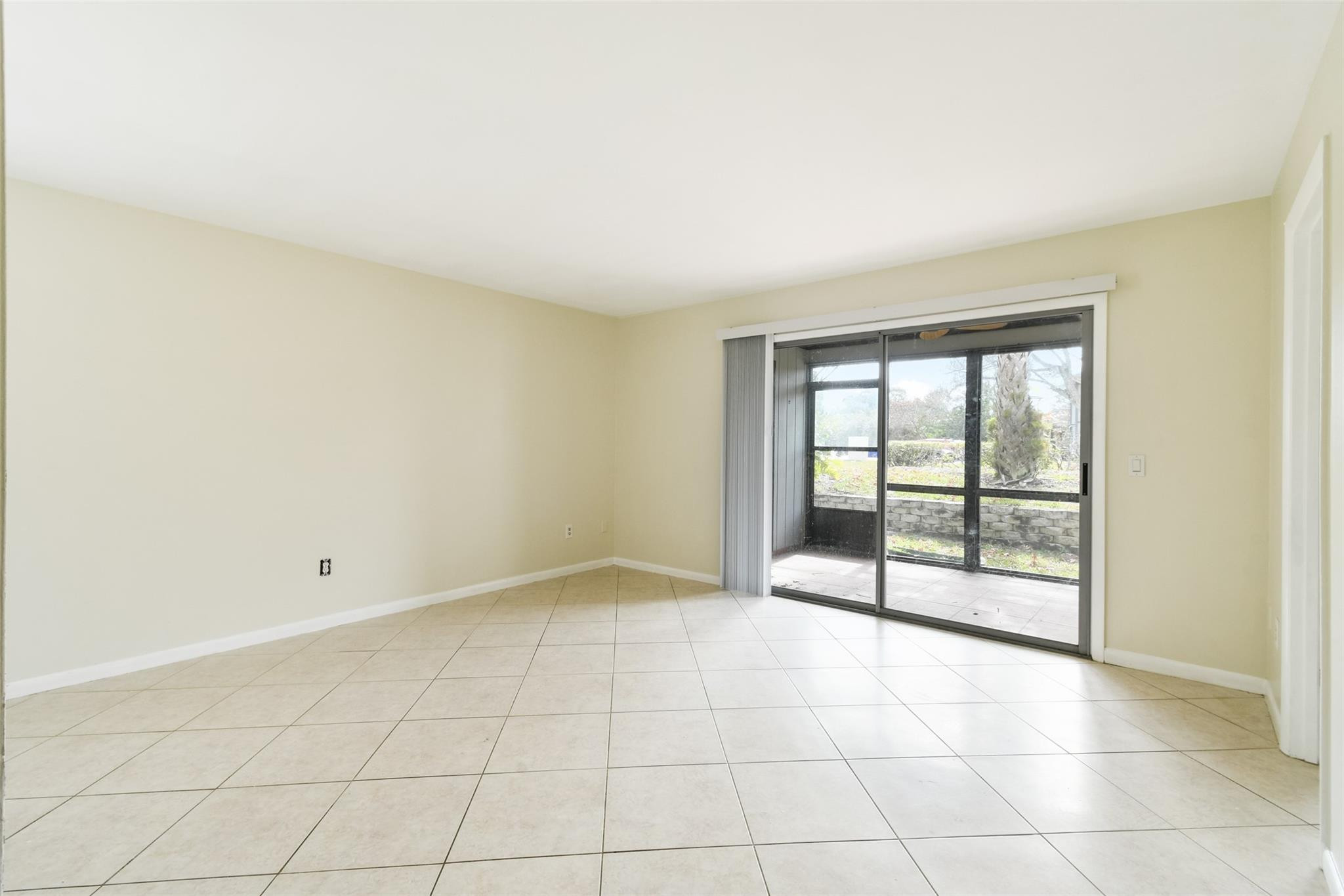 PINECROFT CONDO ALL PH - Residential