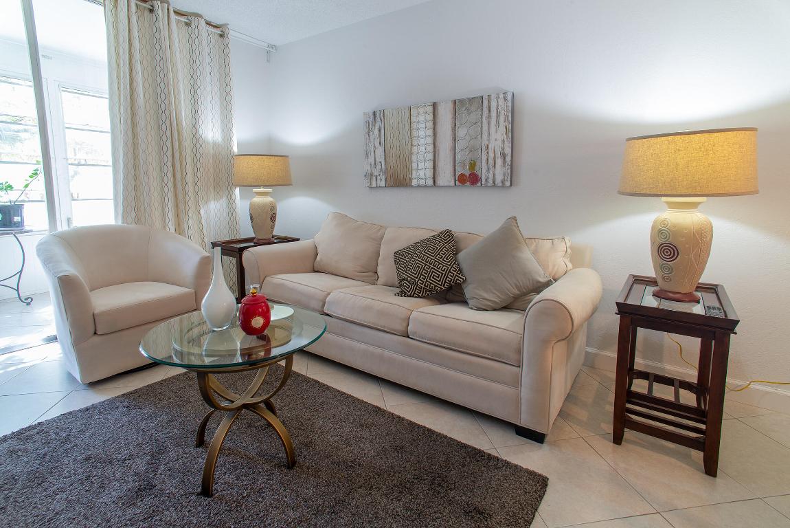 SUNRISE LAKES PHASE I - Residential