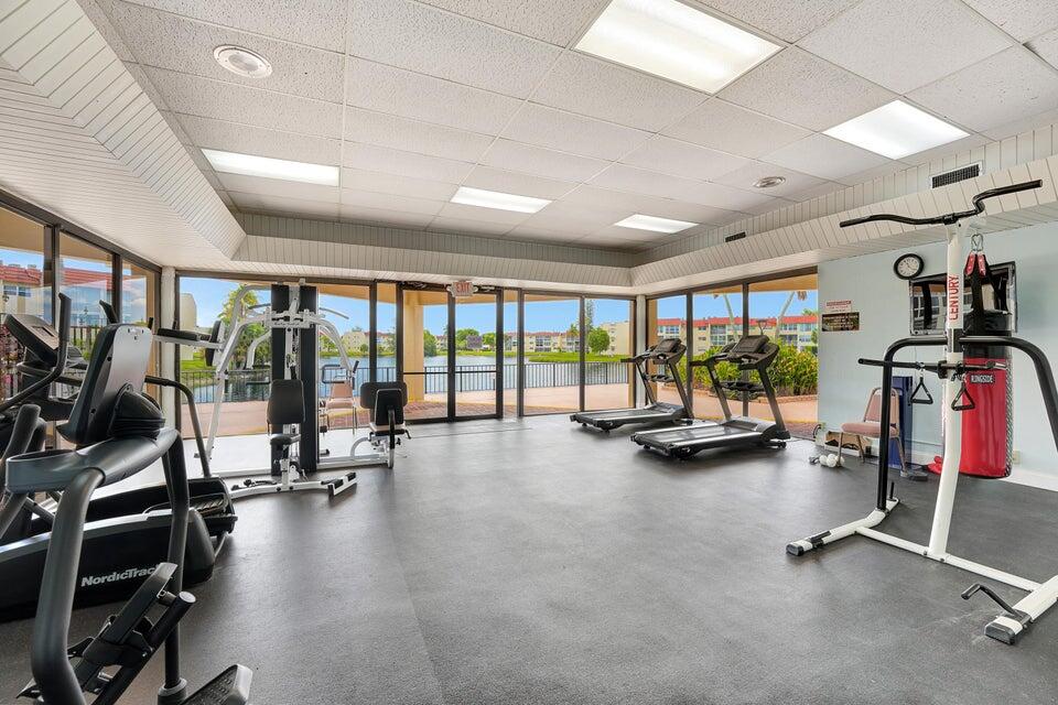 SUNRISE LAKES PHASE I - Residential