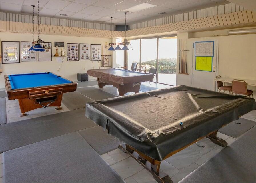 SUNRISE LAKES PHASE I - Residential