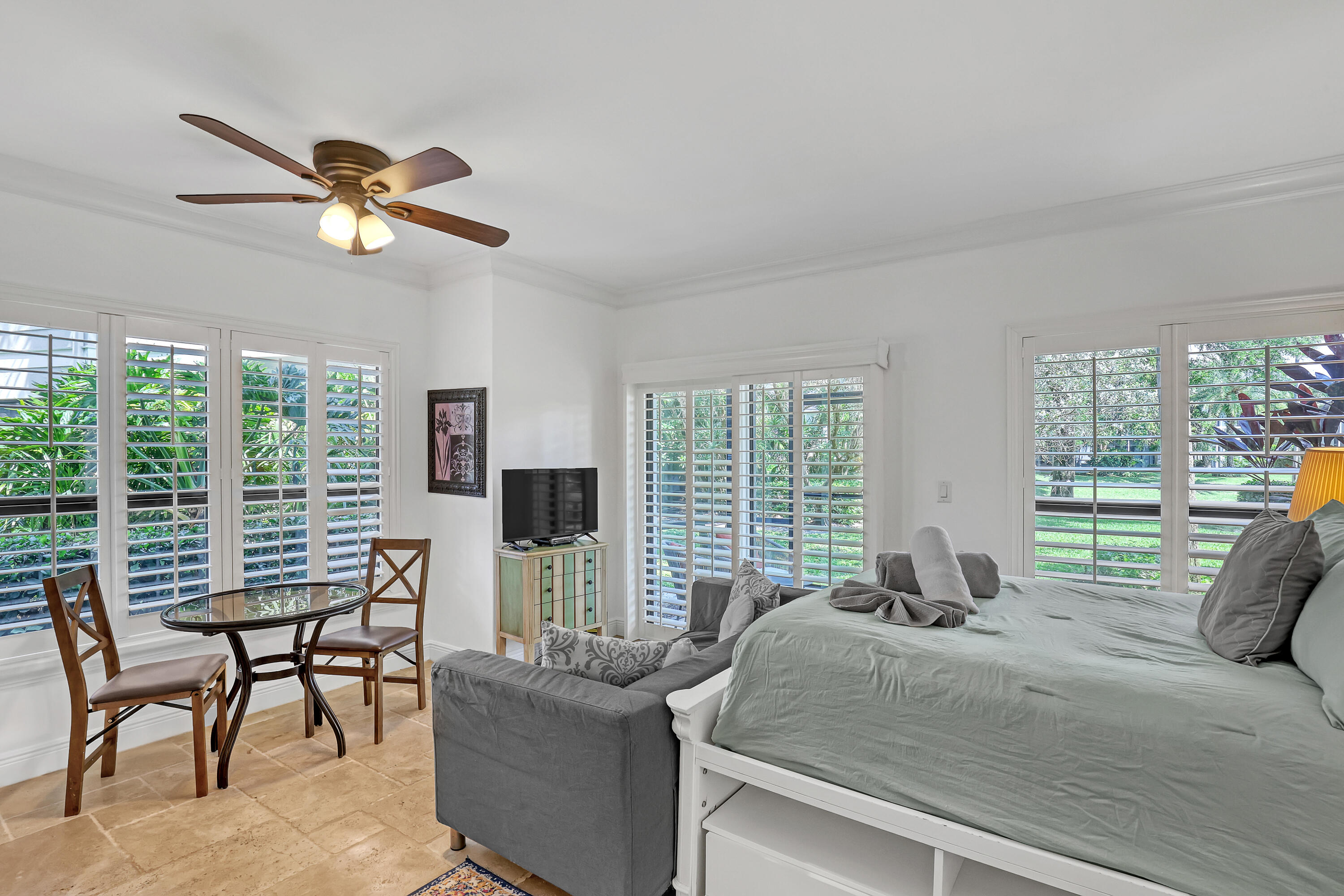 TENNIS LODGES 1 CONDO - Residential Lease