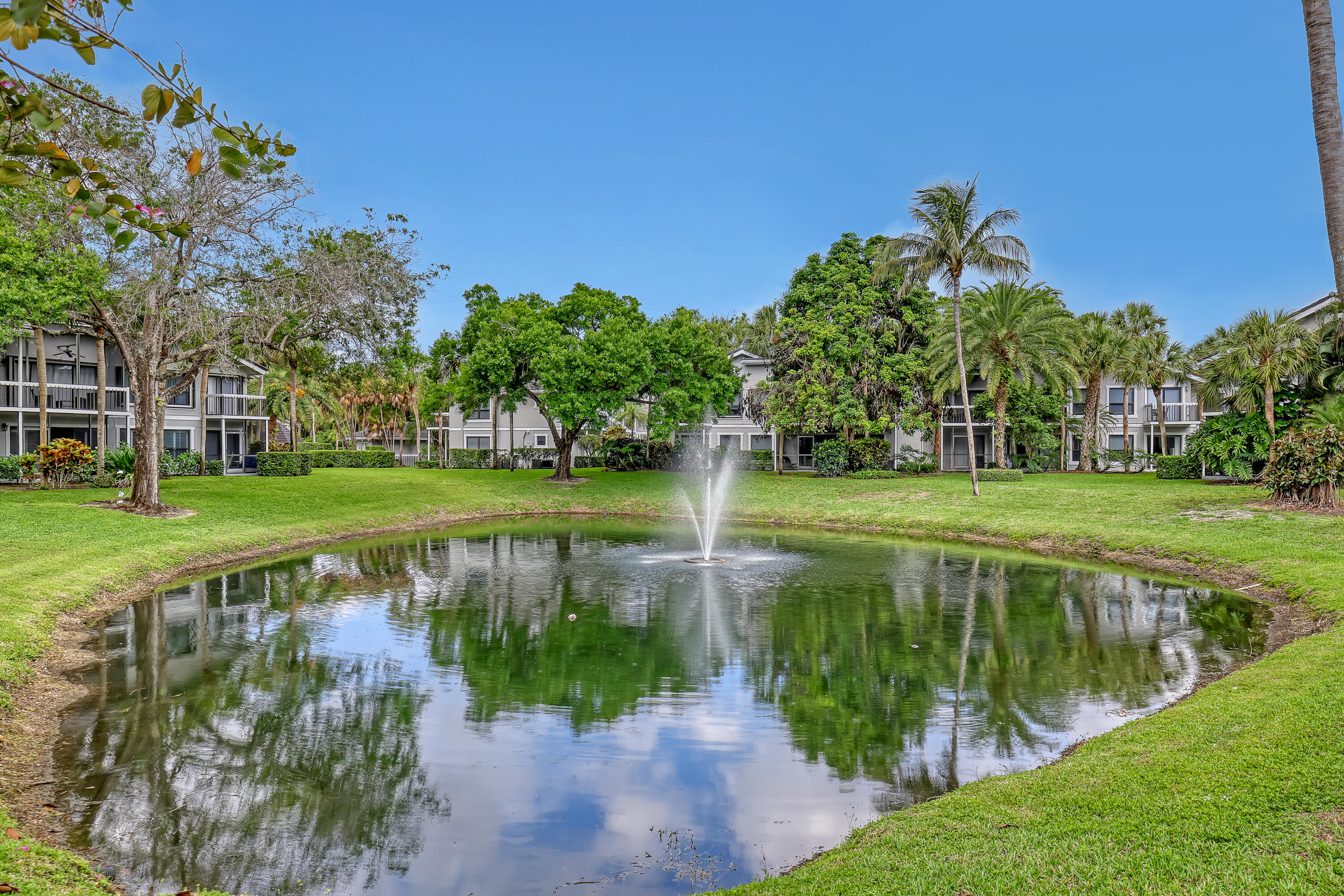 TENNIS LODGES 1 CONDO - Residential Lease