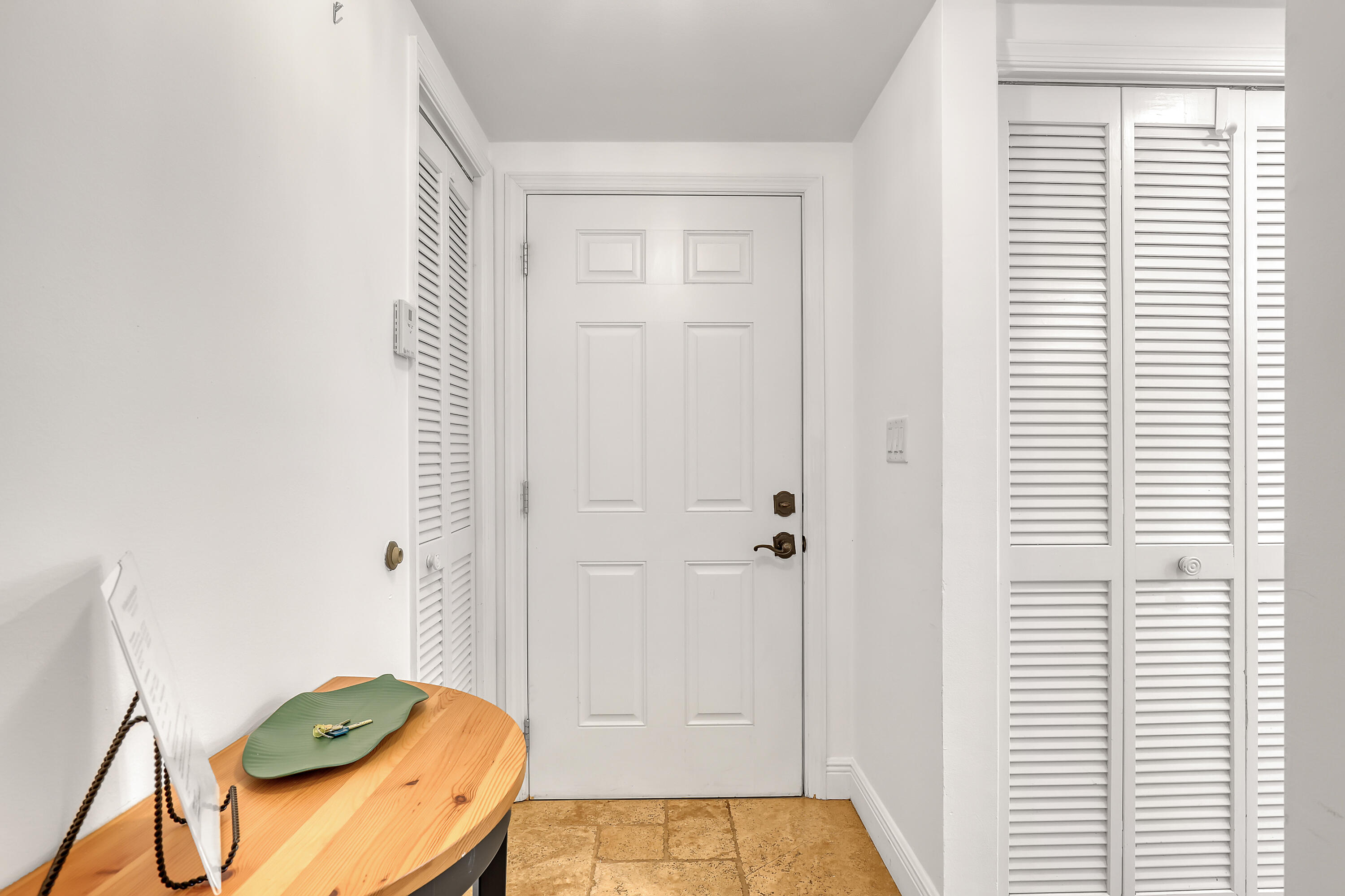 TENNIS LODGES 1 CONDO - Residential Lease