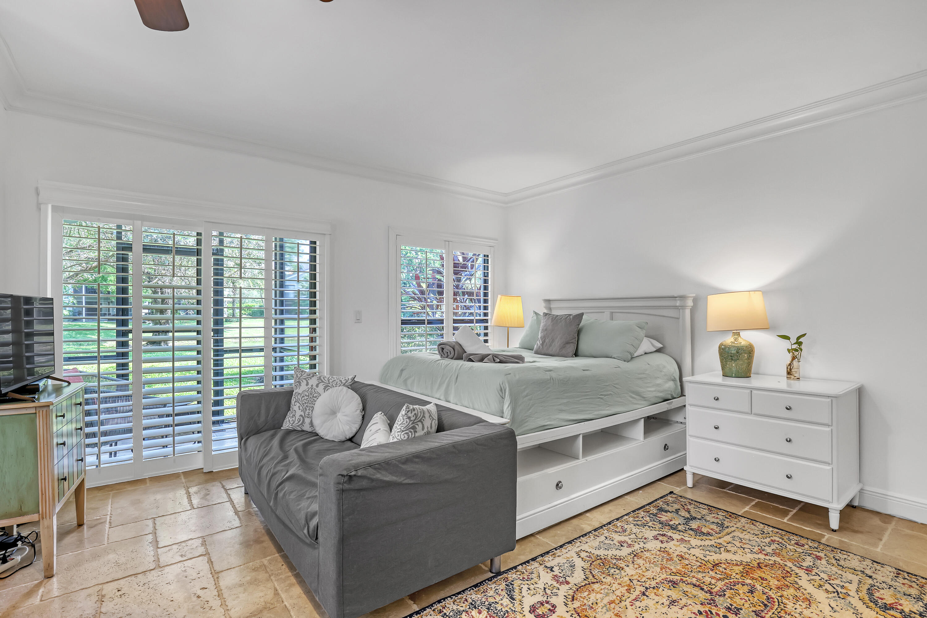 TENNIS LODGES 1 CONDO - Residential Lease