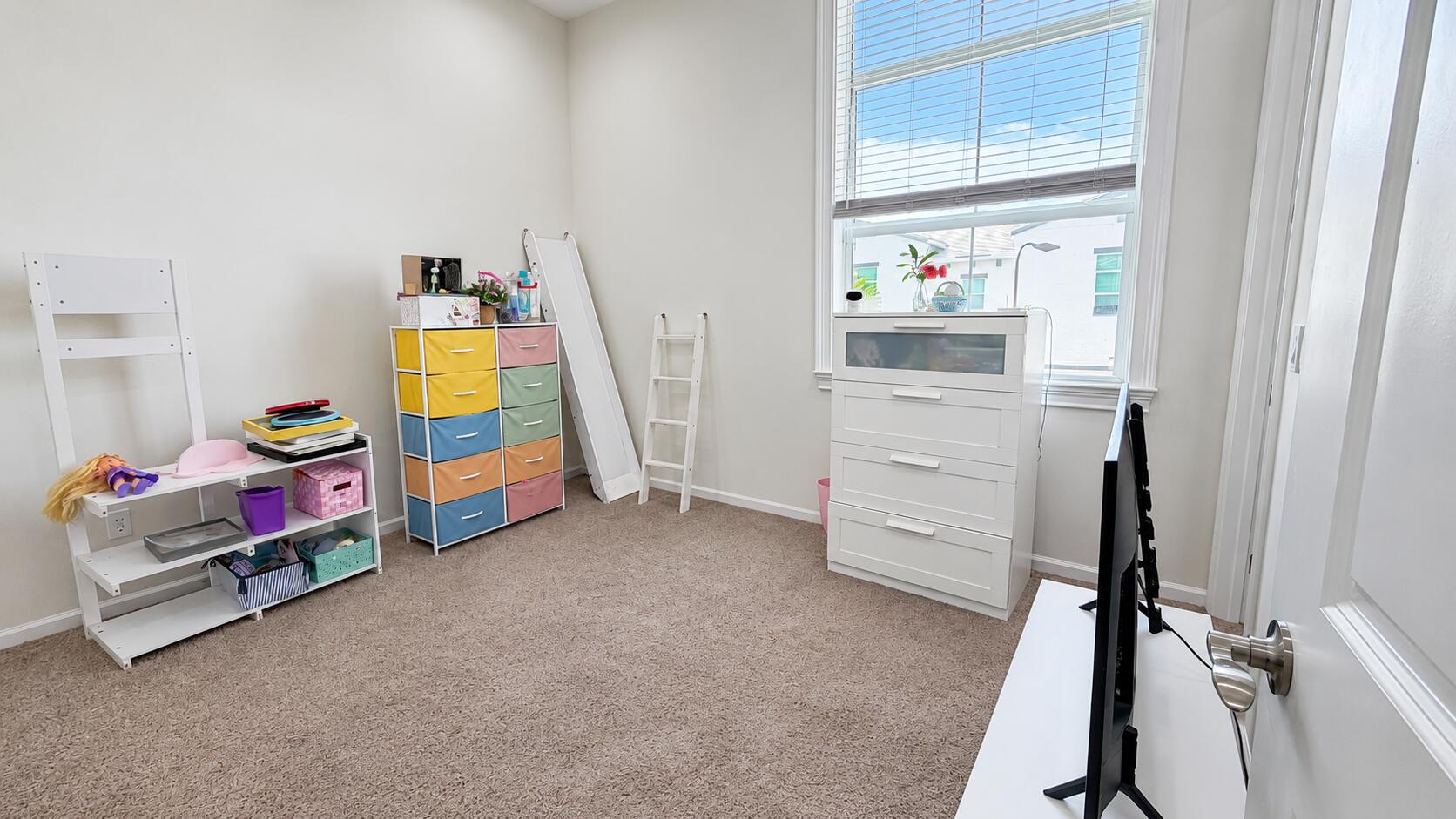 CROSSINGS OF WESTLAKE - Residential Lease