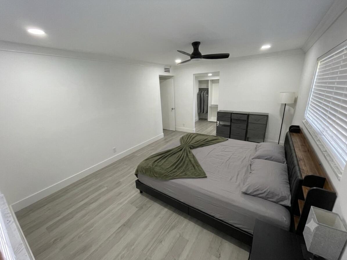 PALM-AIRE VILLAGE 2ND SEC - Residential Lease