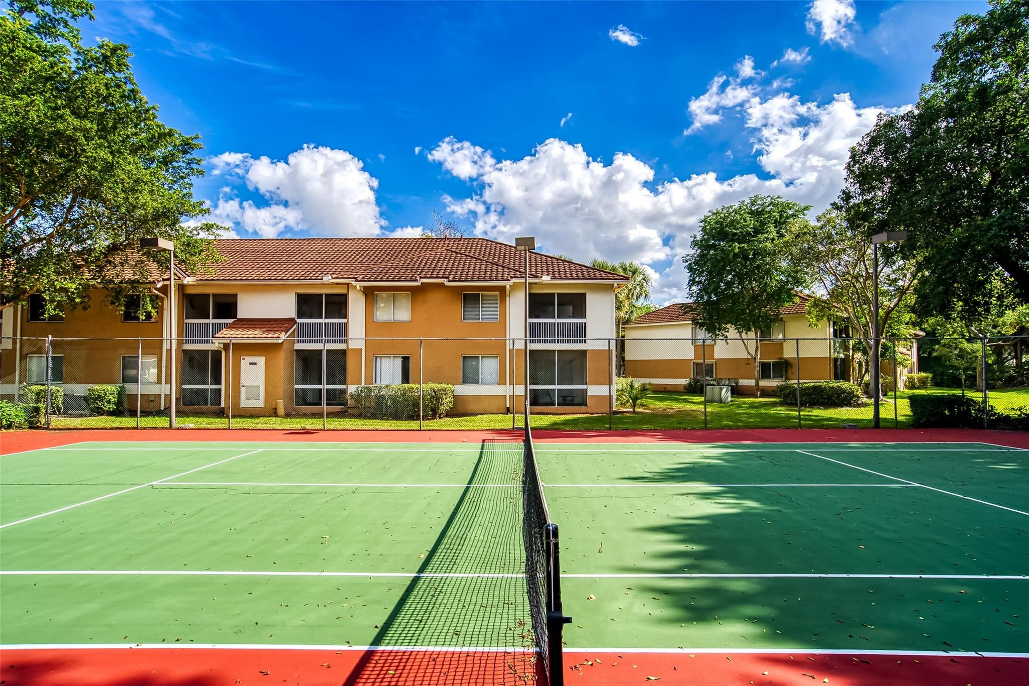 COLONNADES CONDO - Residential Lease