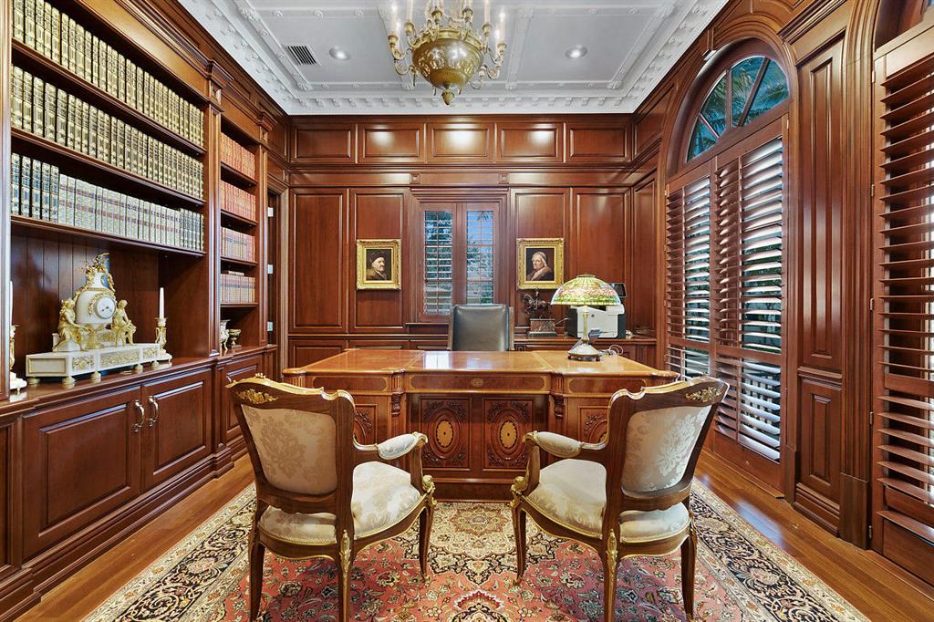 PALM BEACH ESTS PB IN - Residential