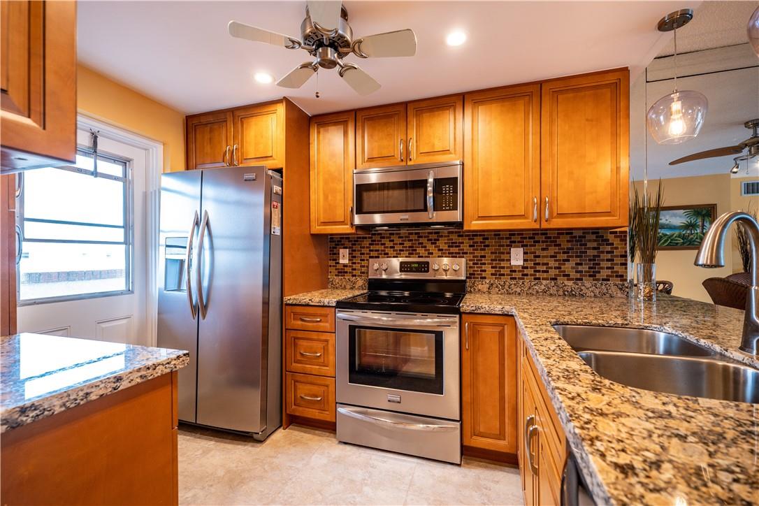 Hillsboro Cove Condo - Residential