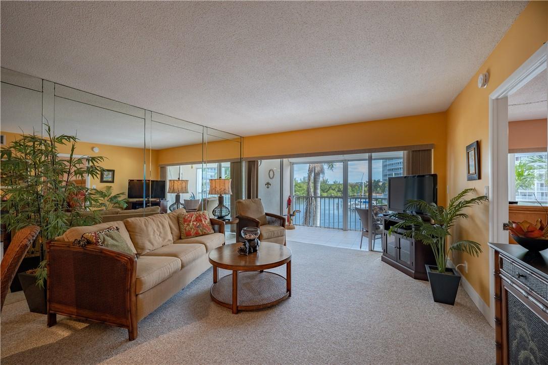 Hillsboro Cove Condo - Residential