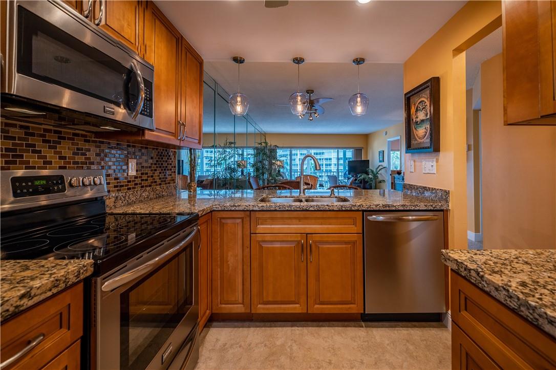 Hillsboro Cove Condo - Residential