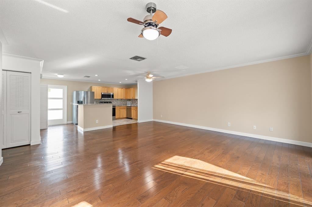 BARBICAN CONDO - Residential