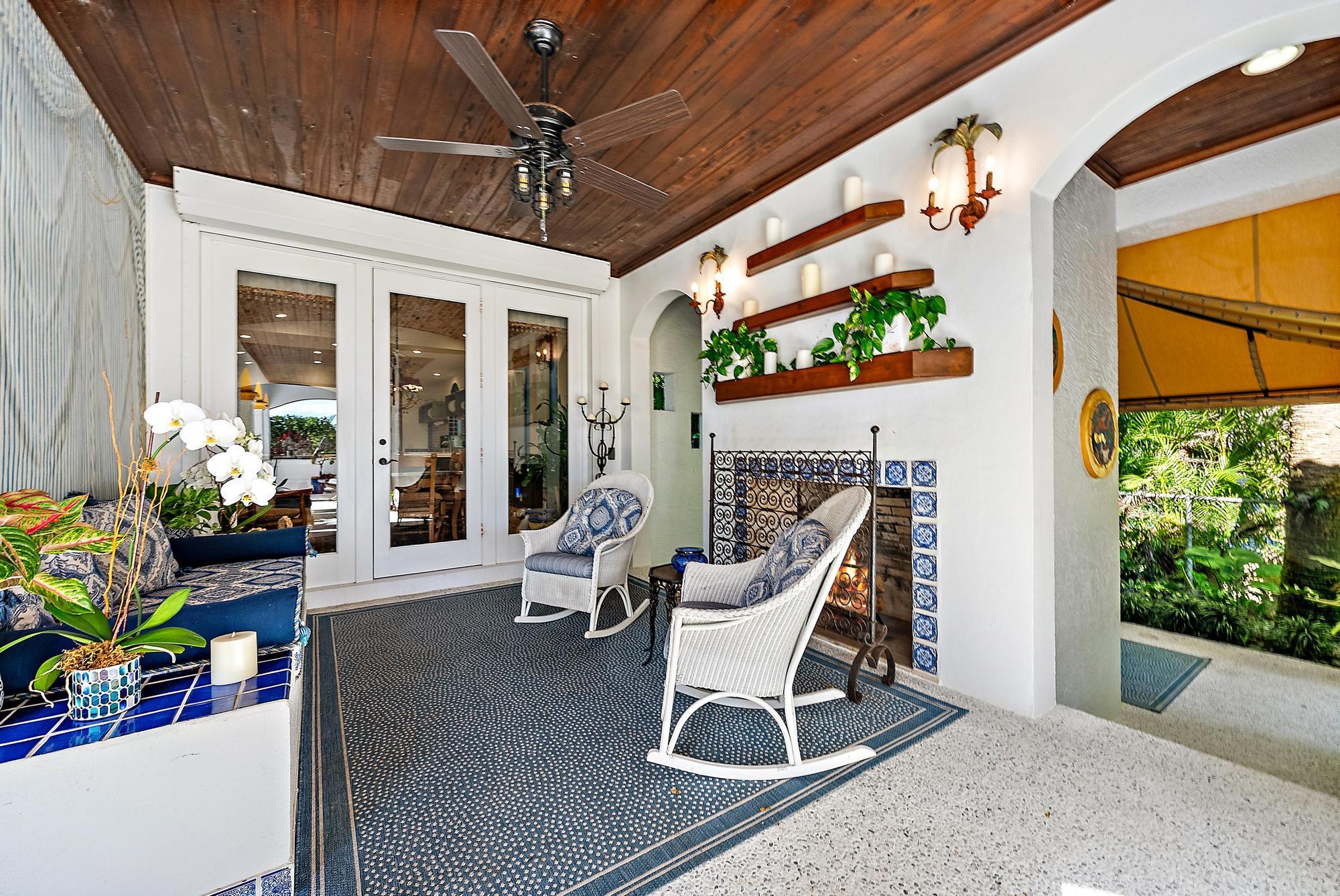 COMMODORES POCKET - Residential