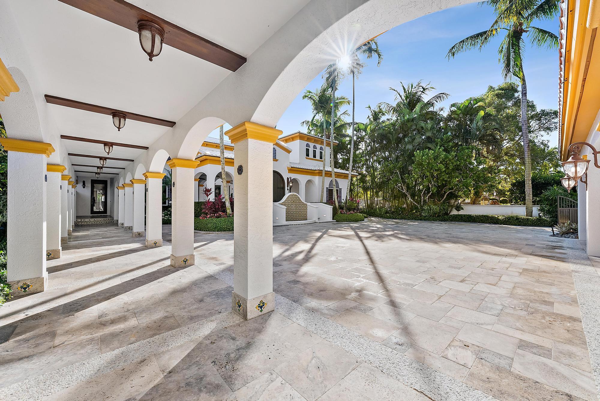 COMMODORES POCKET - Residential