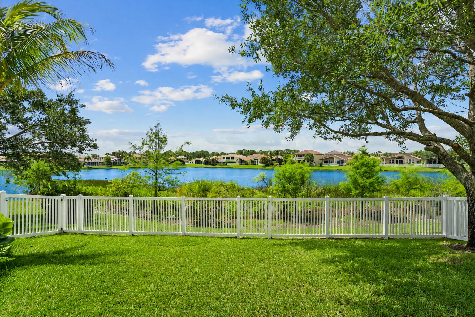 RIVER MARINA - Residential