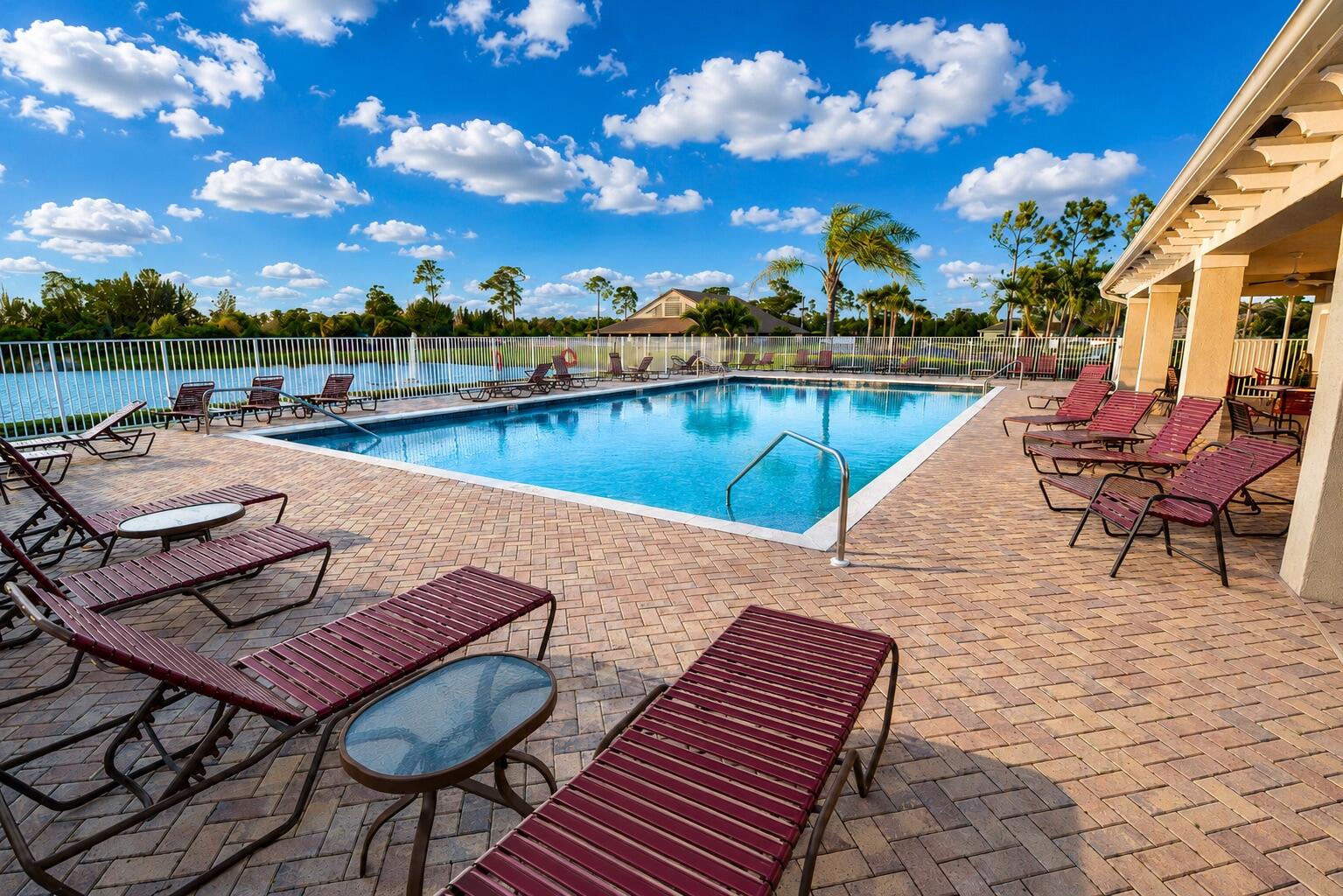 RIVER MARINA - Residential