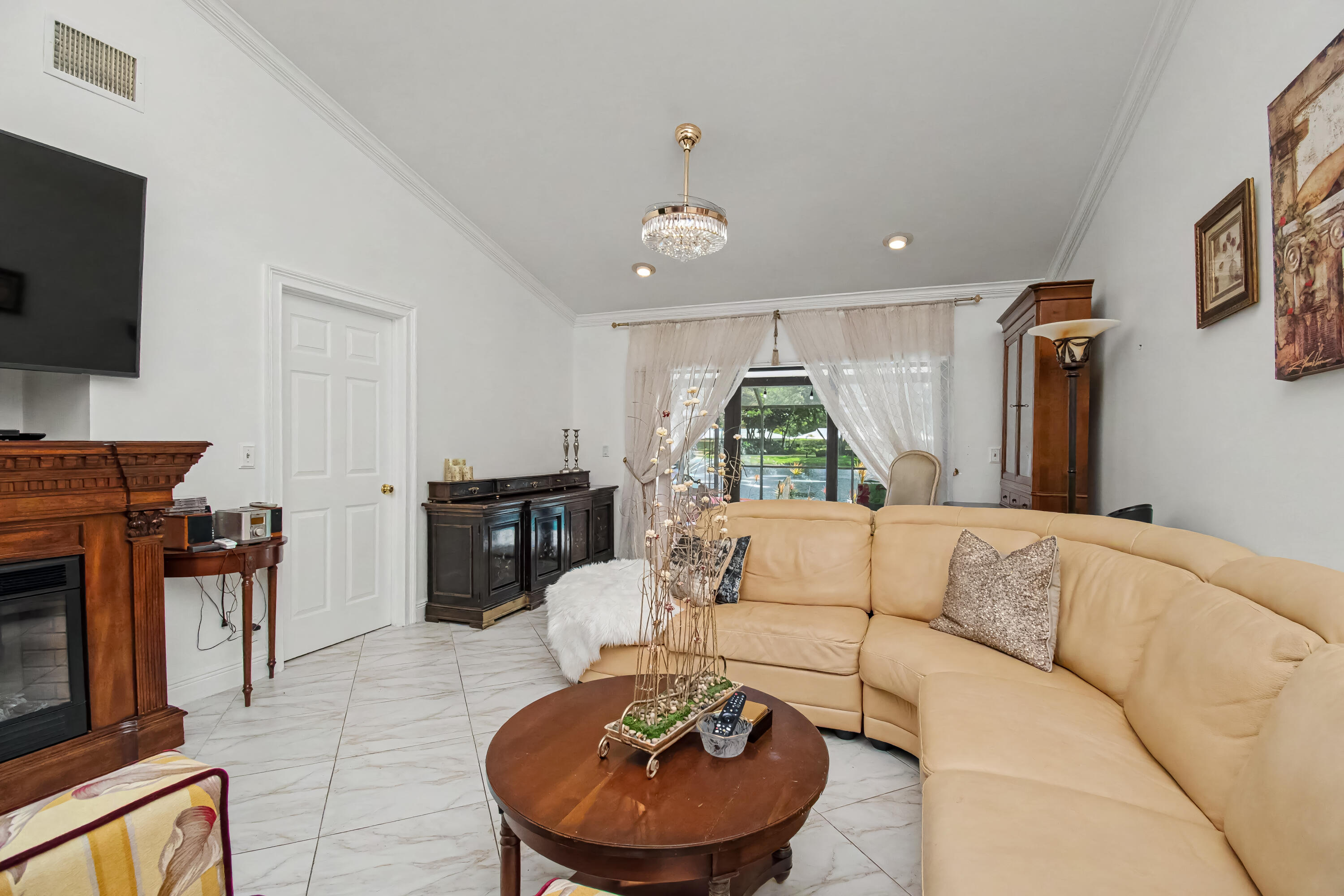 BOCA AZUL PH 1 - Residential Lease