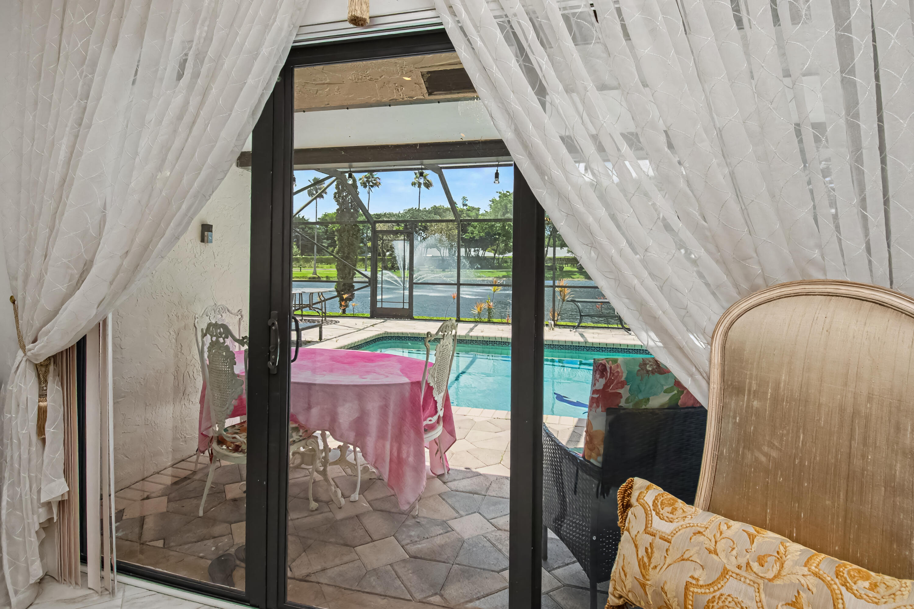 BOCA AZUL PH 1 - Residential Lease