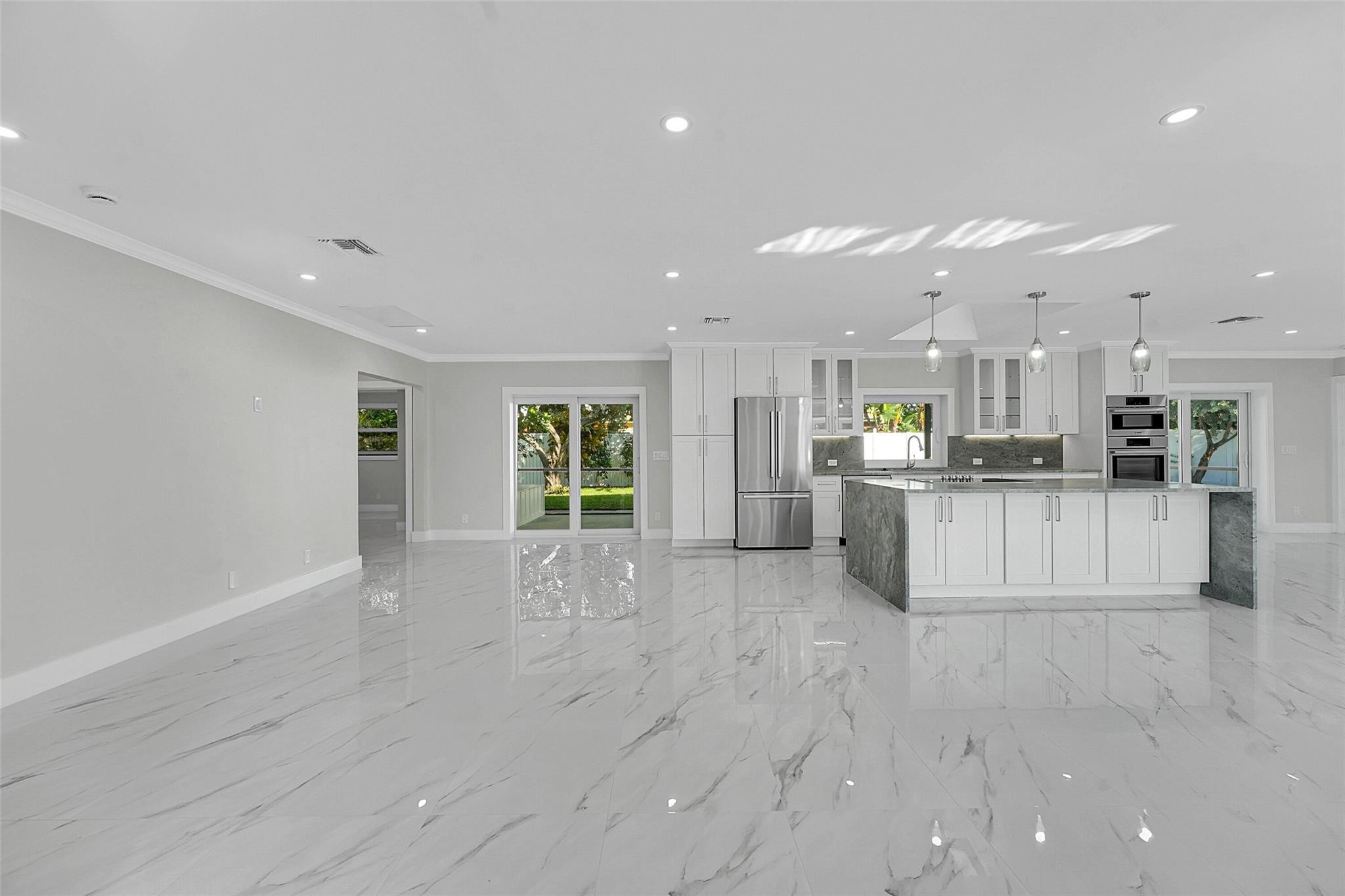 PALM BEACH ISLES 2 - Residential