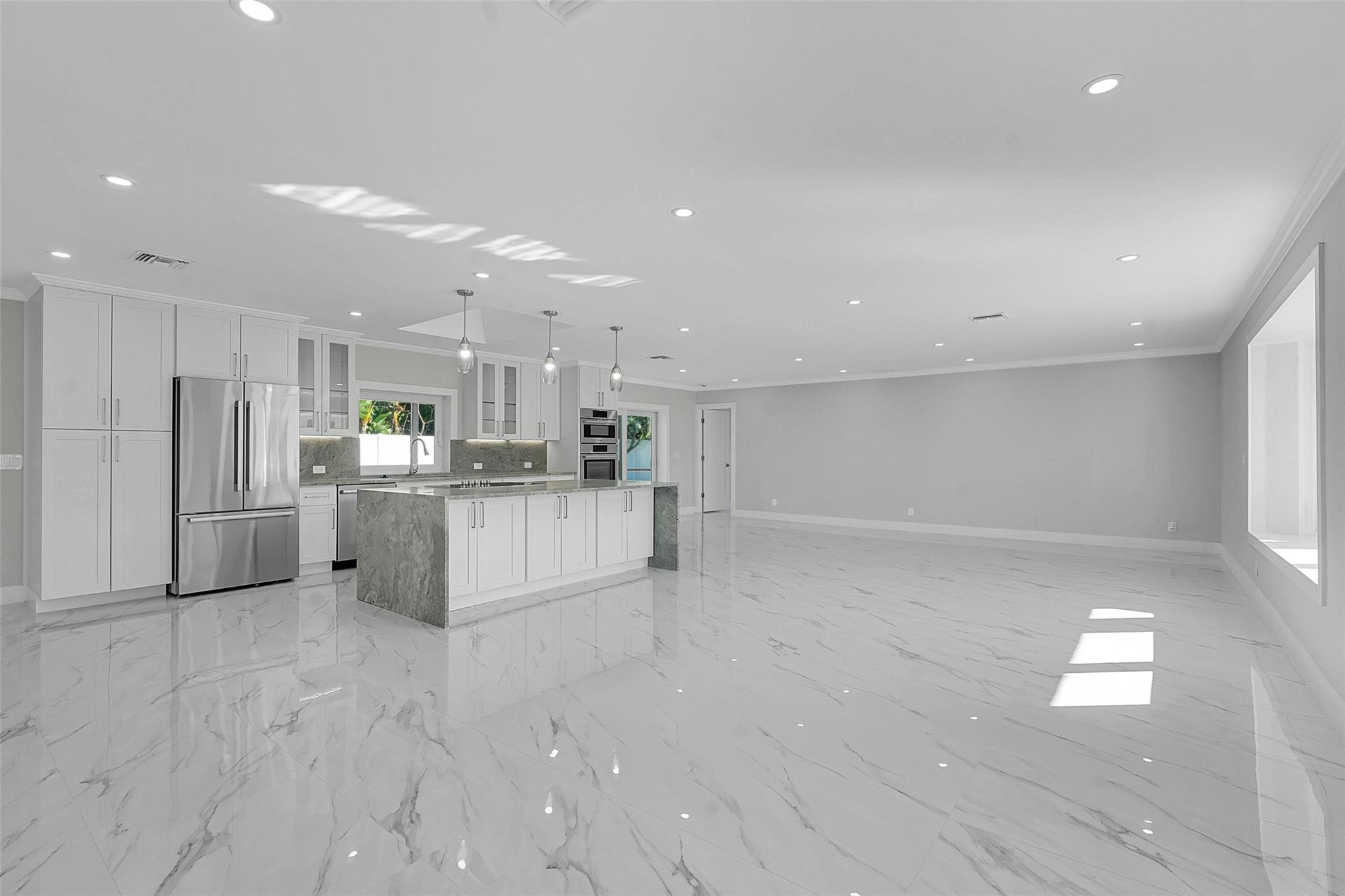 PALM BEACH ISLES 2 - Residential