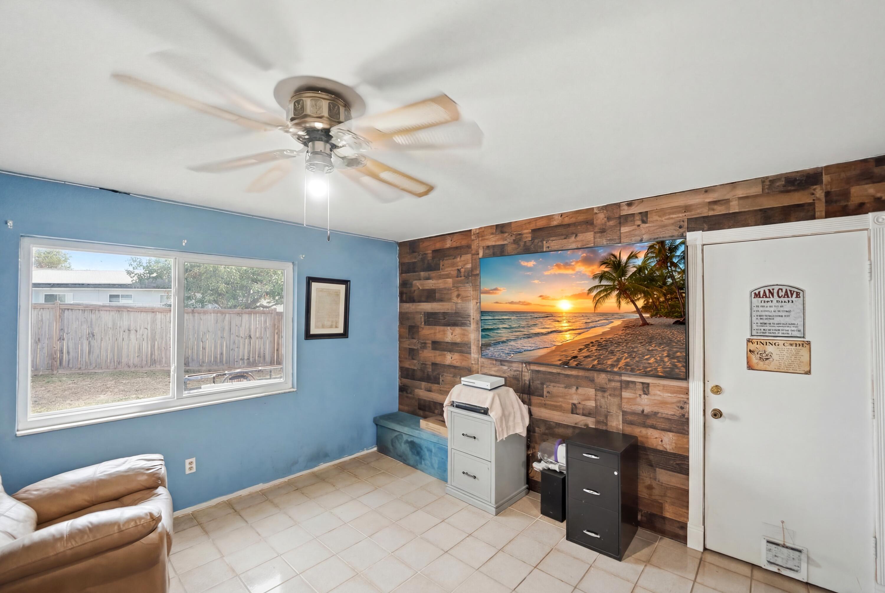 PORT ST LUCIE SECTION 42 1ST REPLAT - Residential