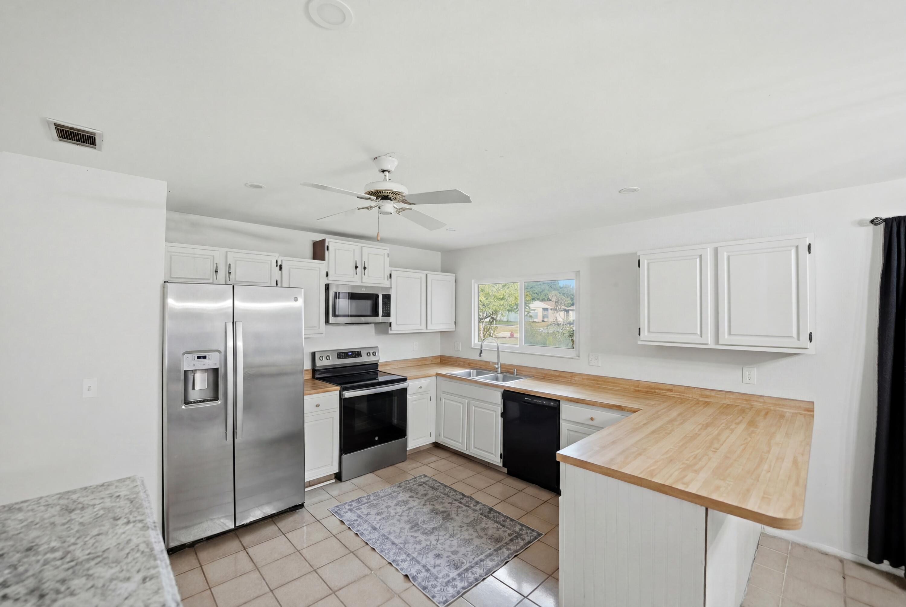 PORT ST LUCIE SECTION 42 1ST REPLAT - Residential