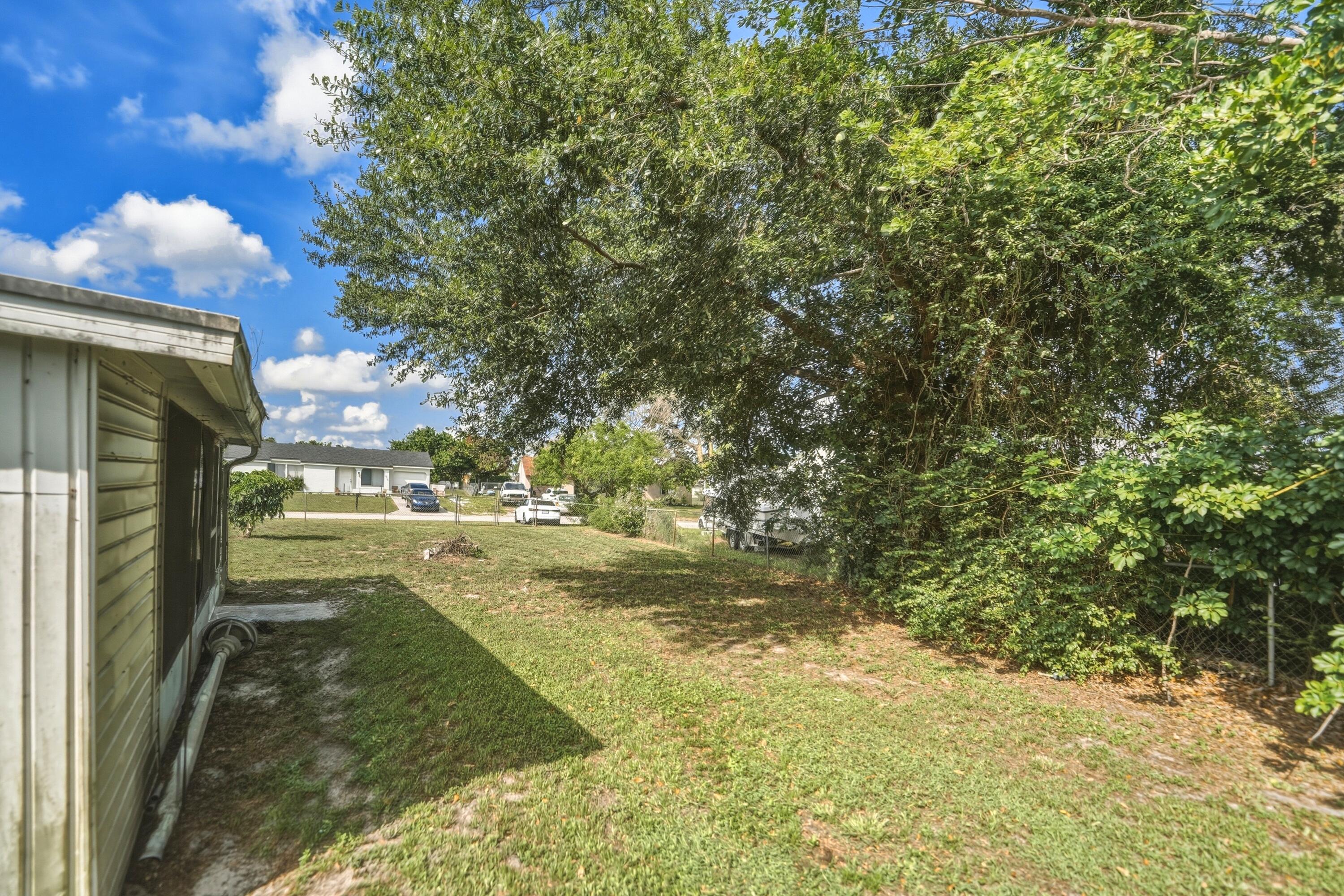PORT ST LUCIE SECTION 42 1ST REPLAT - Residential