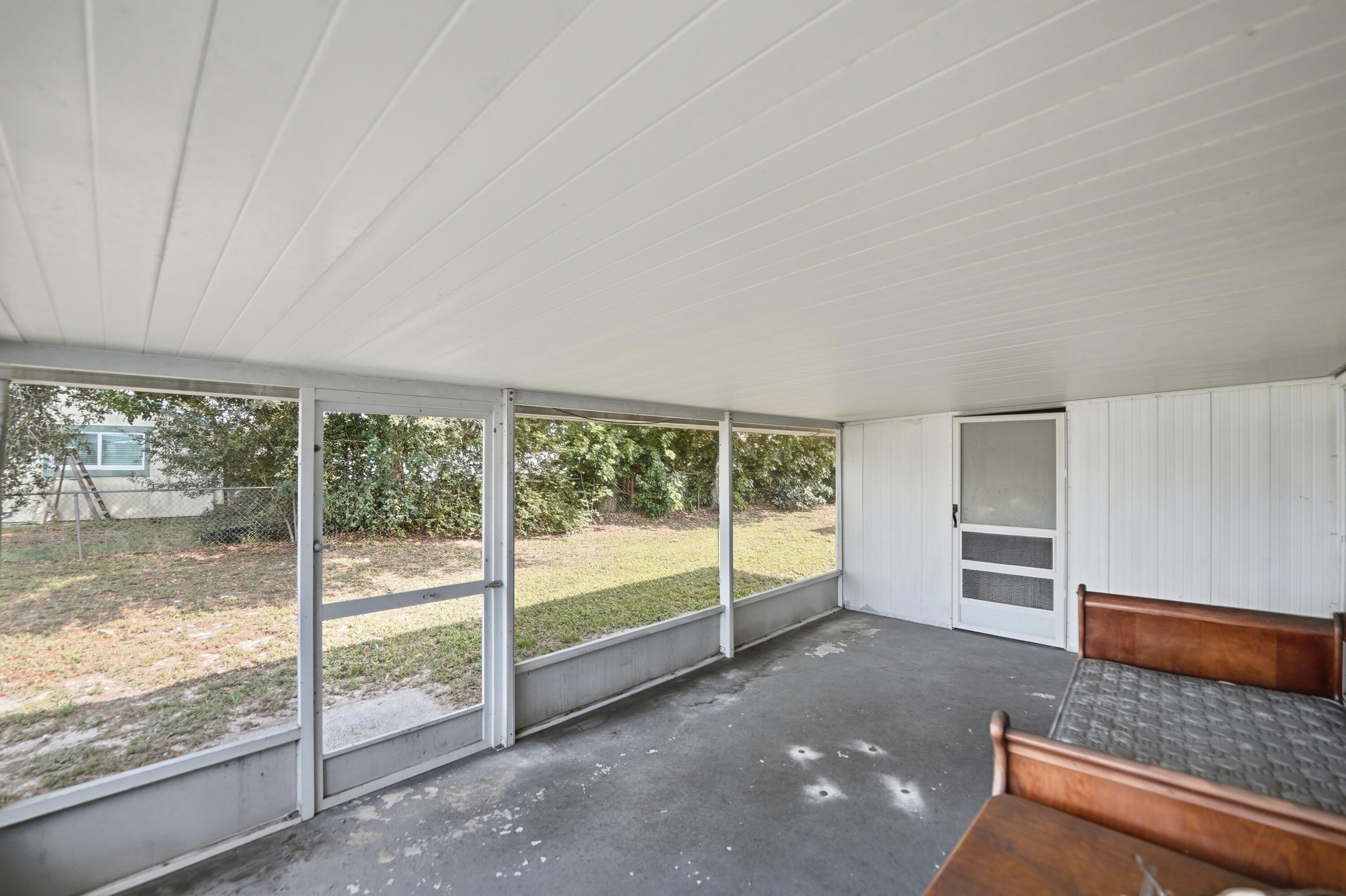 PORT ST LUCIE SECTION 42 1ST REPLAT - Residential