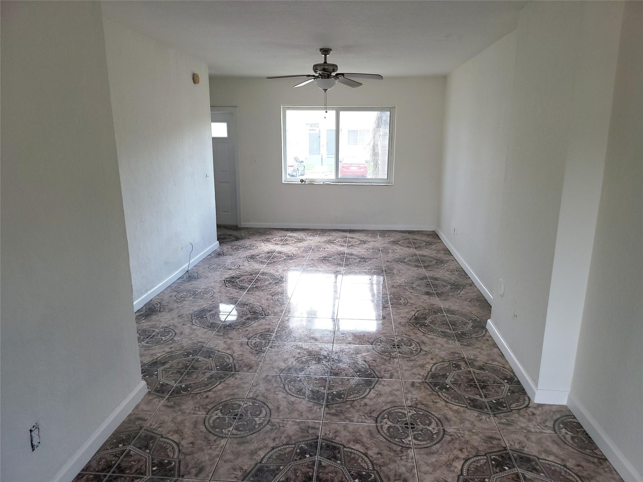 SUNSET PALM VILLAS CONDO - Residential