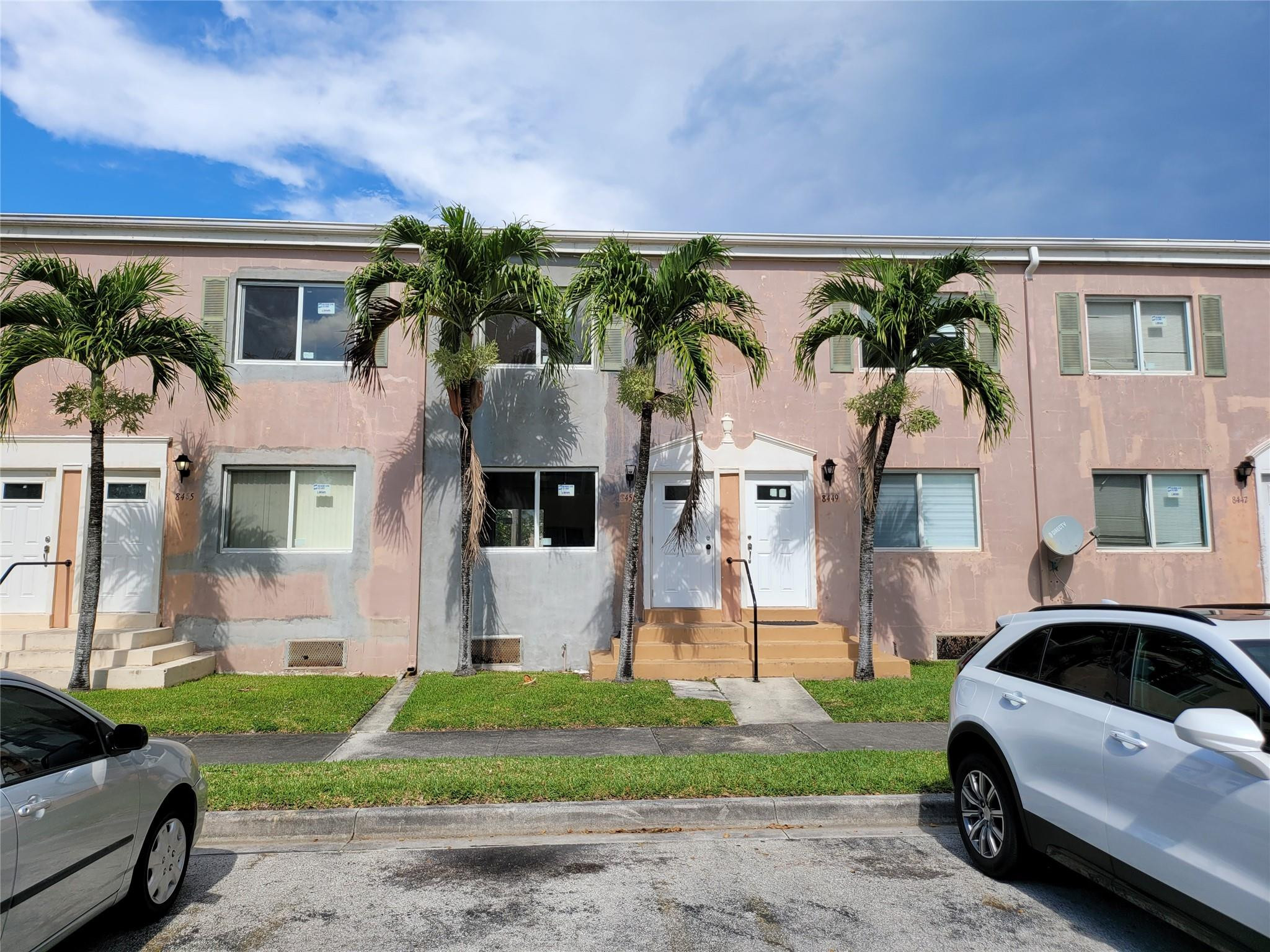 SUNSET PALM VILLAS CONDO - Residential