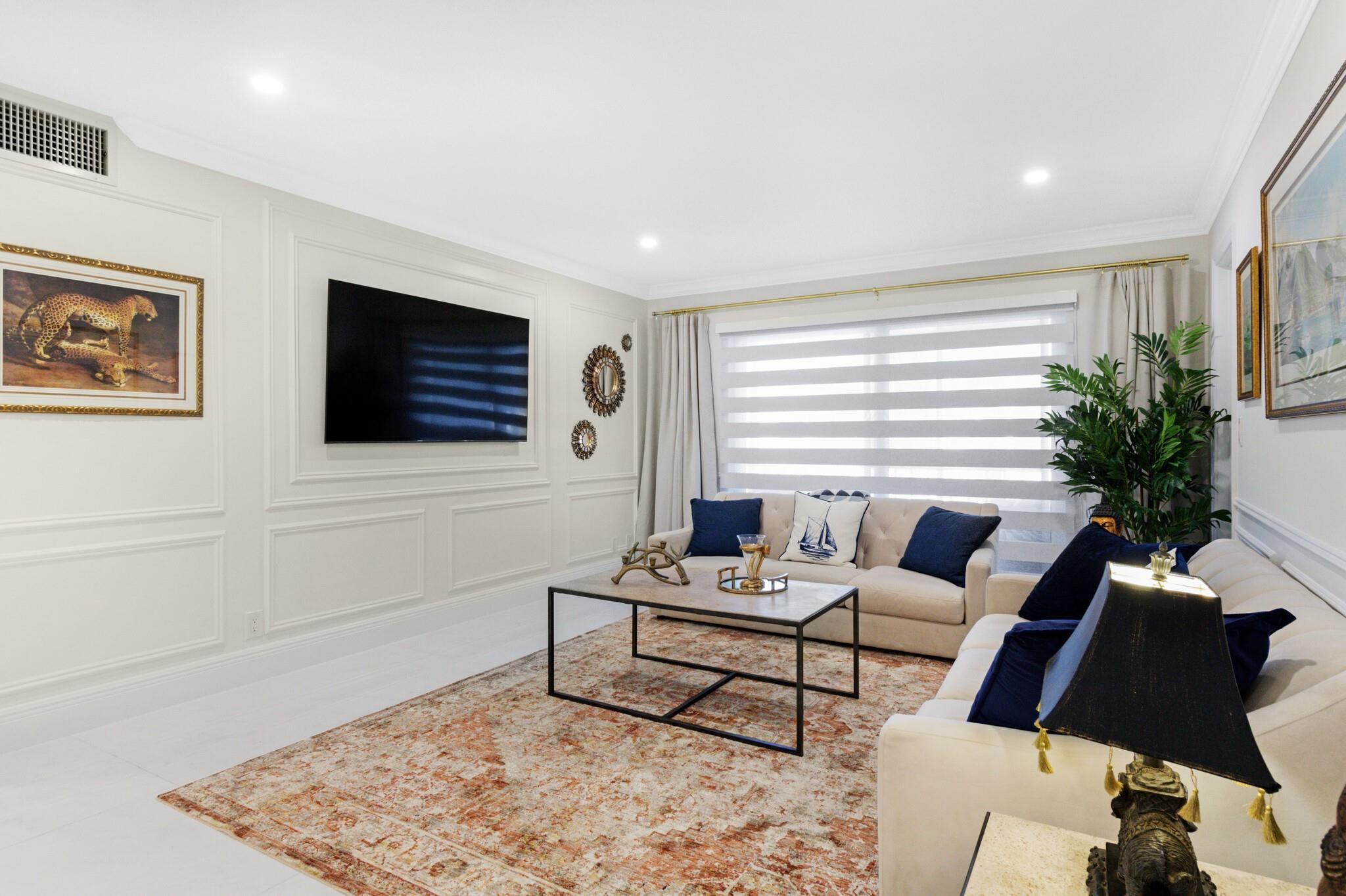 BAY COLONY CLUB CONDO - Residential Lease