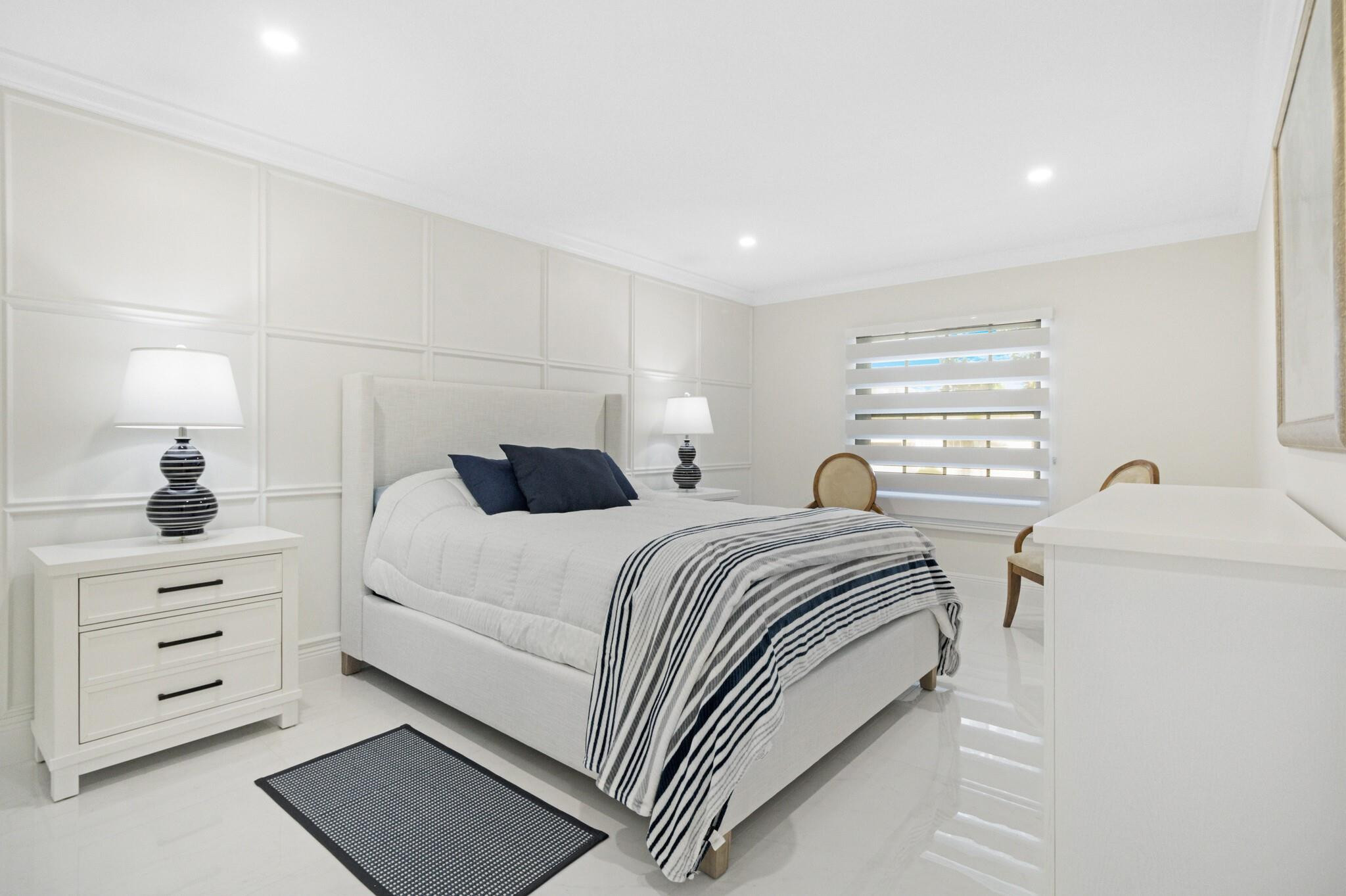 BAY COLONY CLUB CONDO - Residential Lease