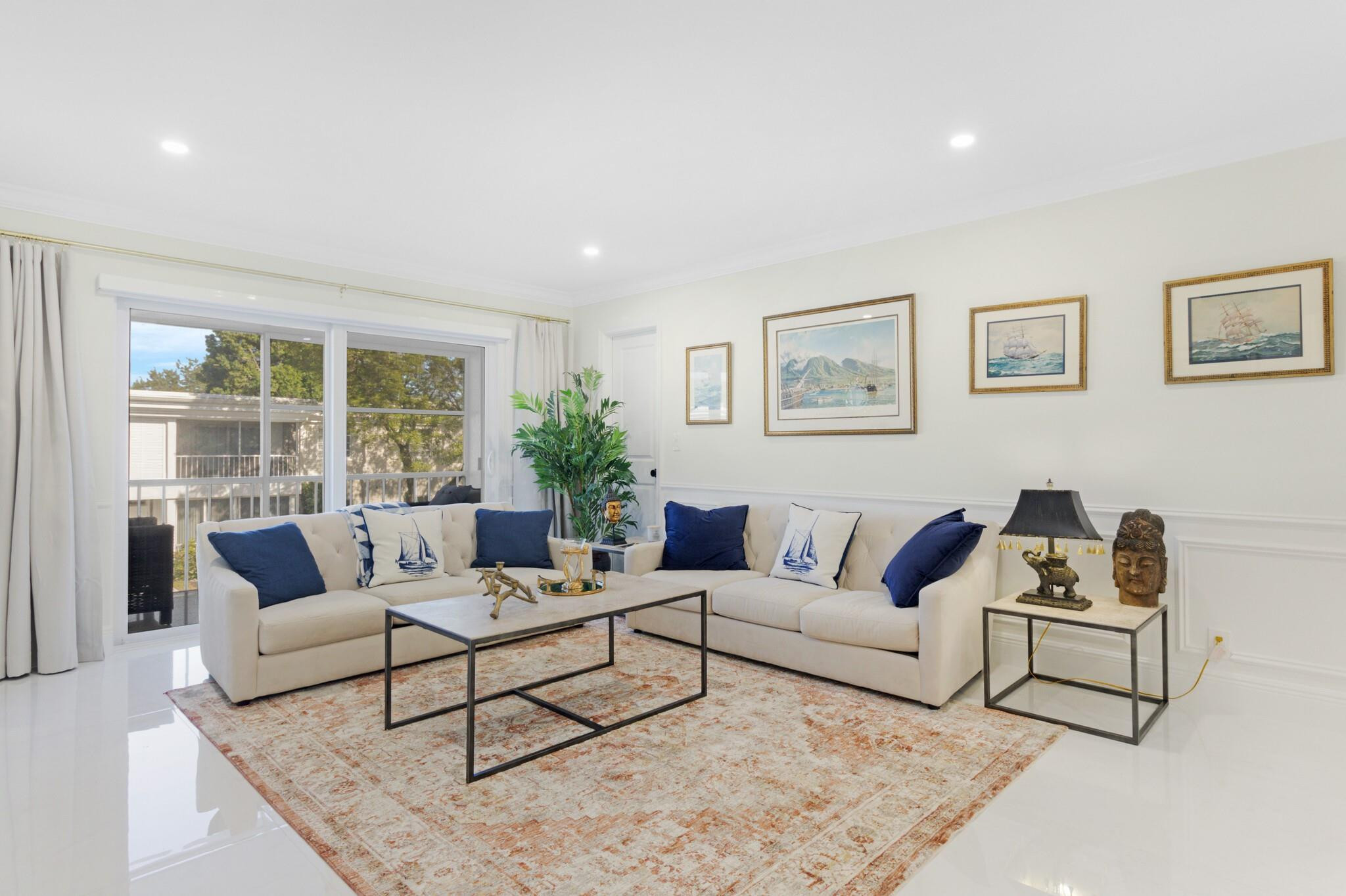 BAY COLONY CLUB CONDO - Residential Lease