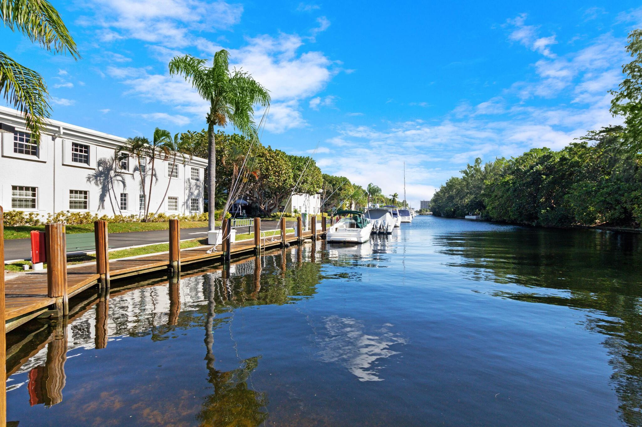 BAY COLONY CLUB CONDO - Residential Lease