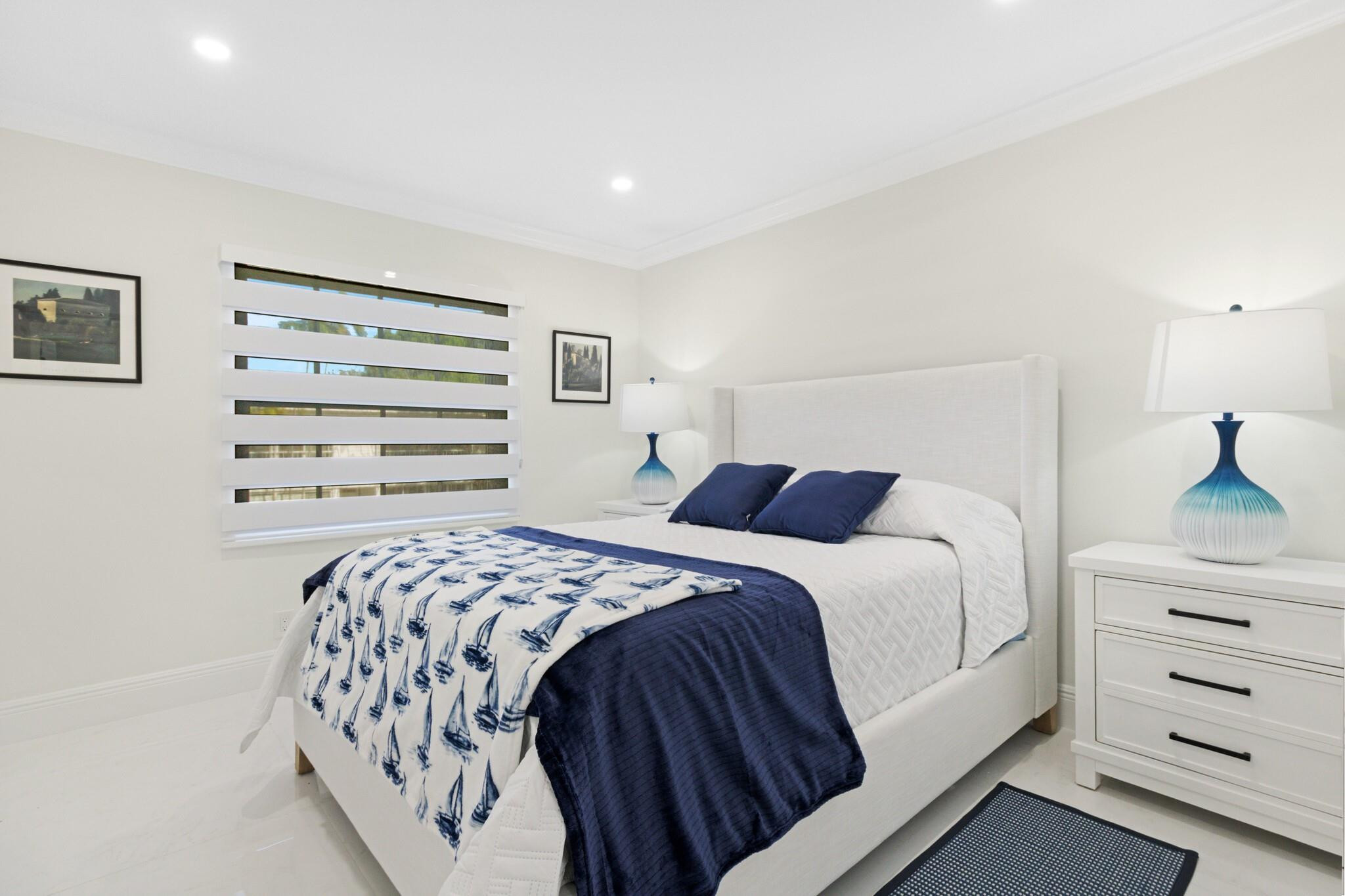 BAY COLONY CLUB CONDO - Residential Lease