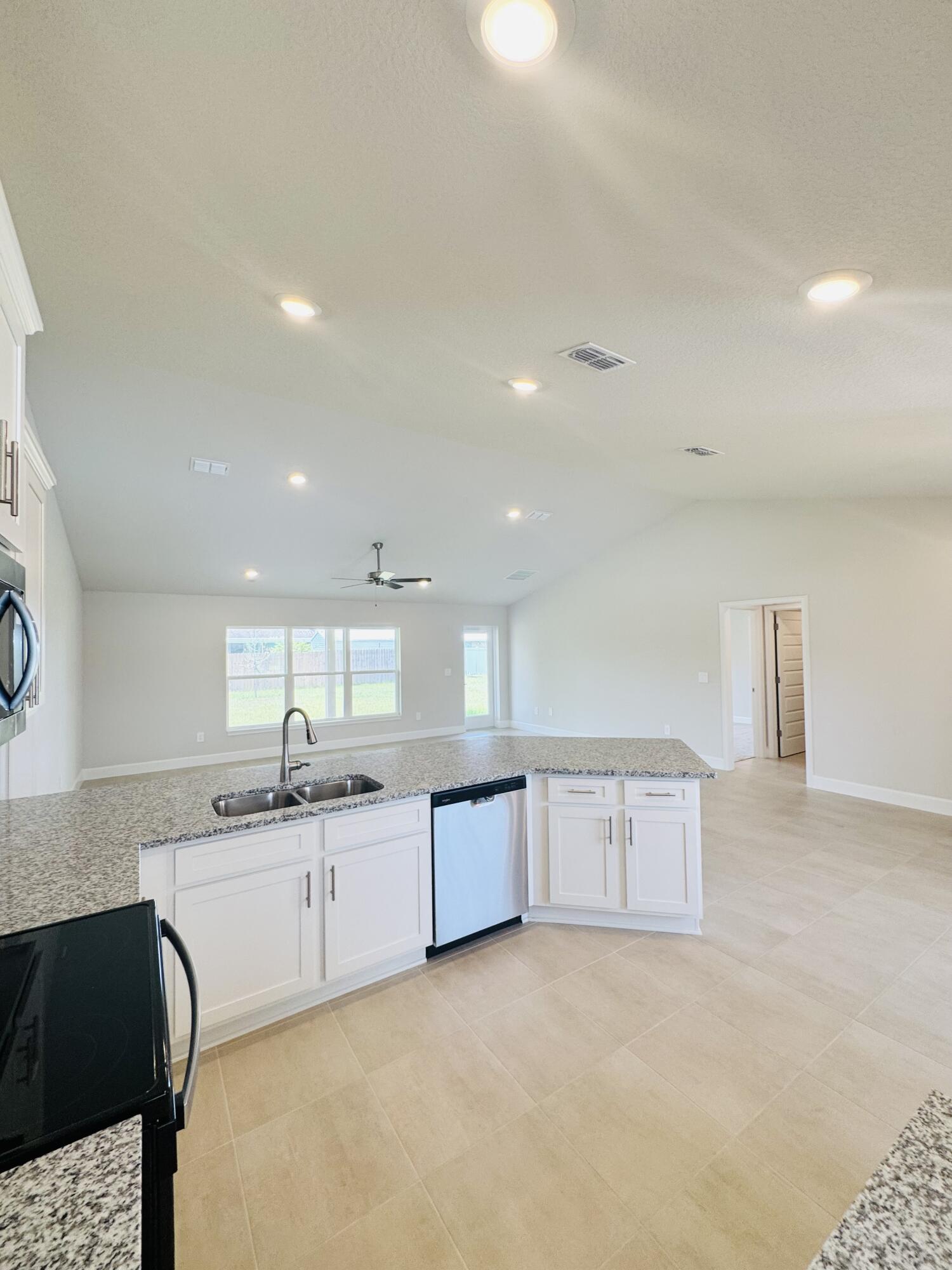 PORT ST LUCIE SECTION 33 - Residential