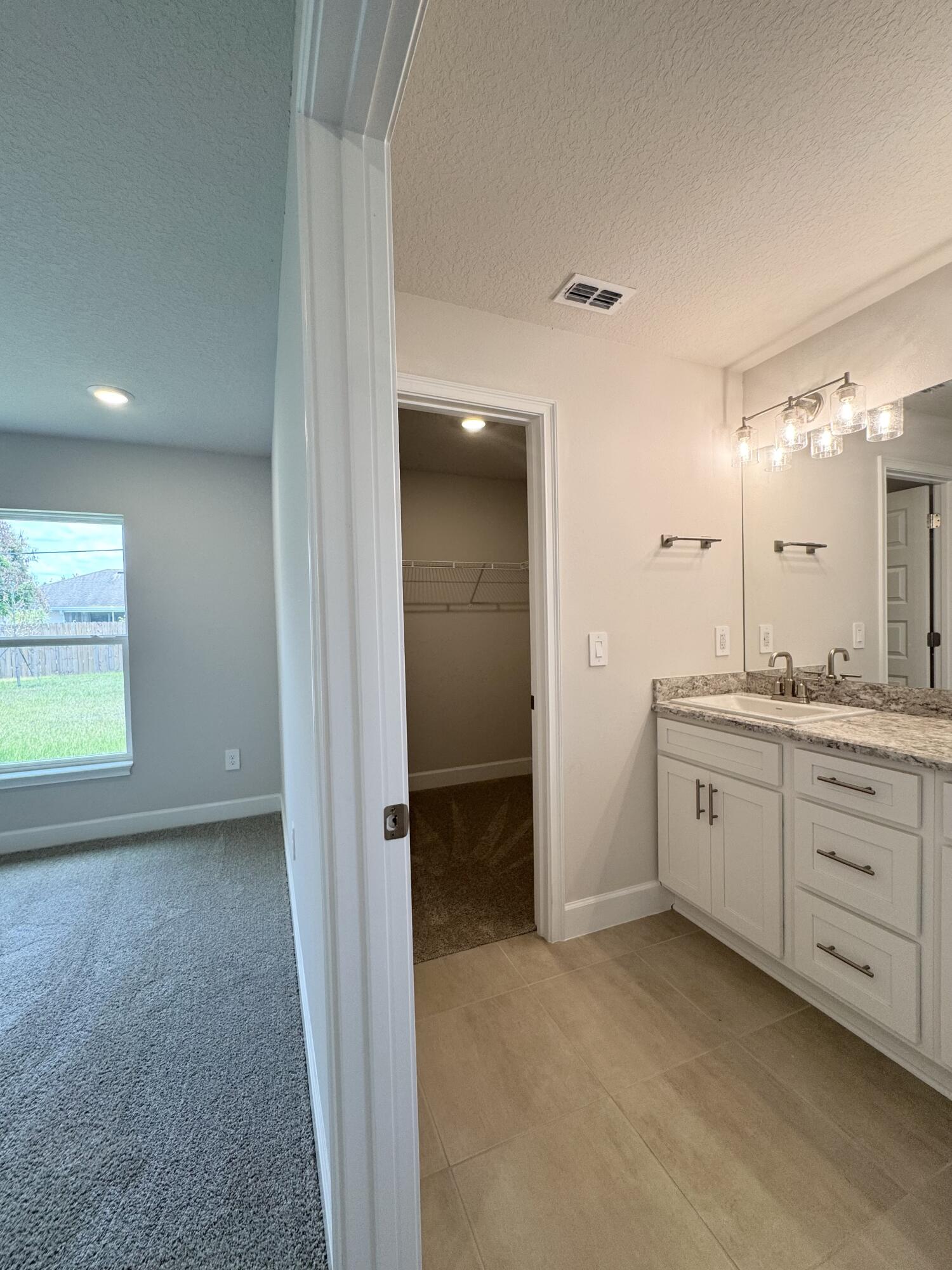 PORT ST LUCIE SECTION 33 - Residential