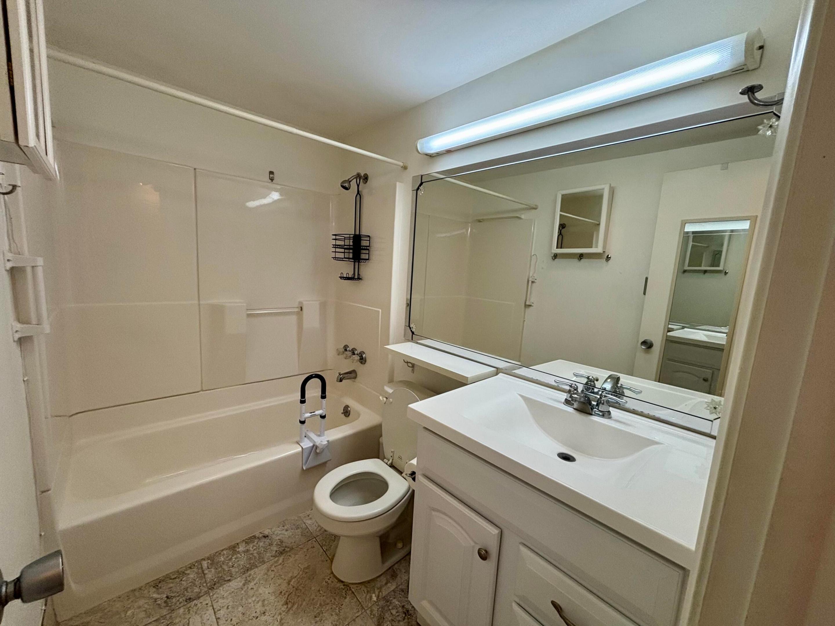 EASTHAMPTON CONDO - Residential