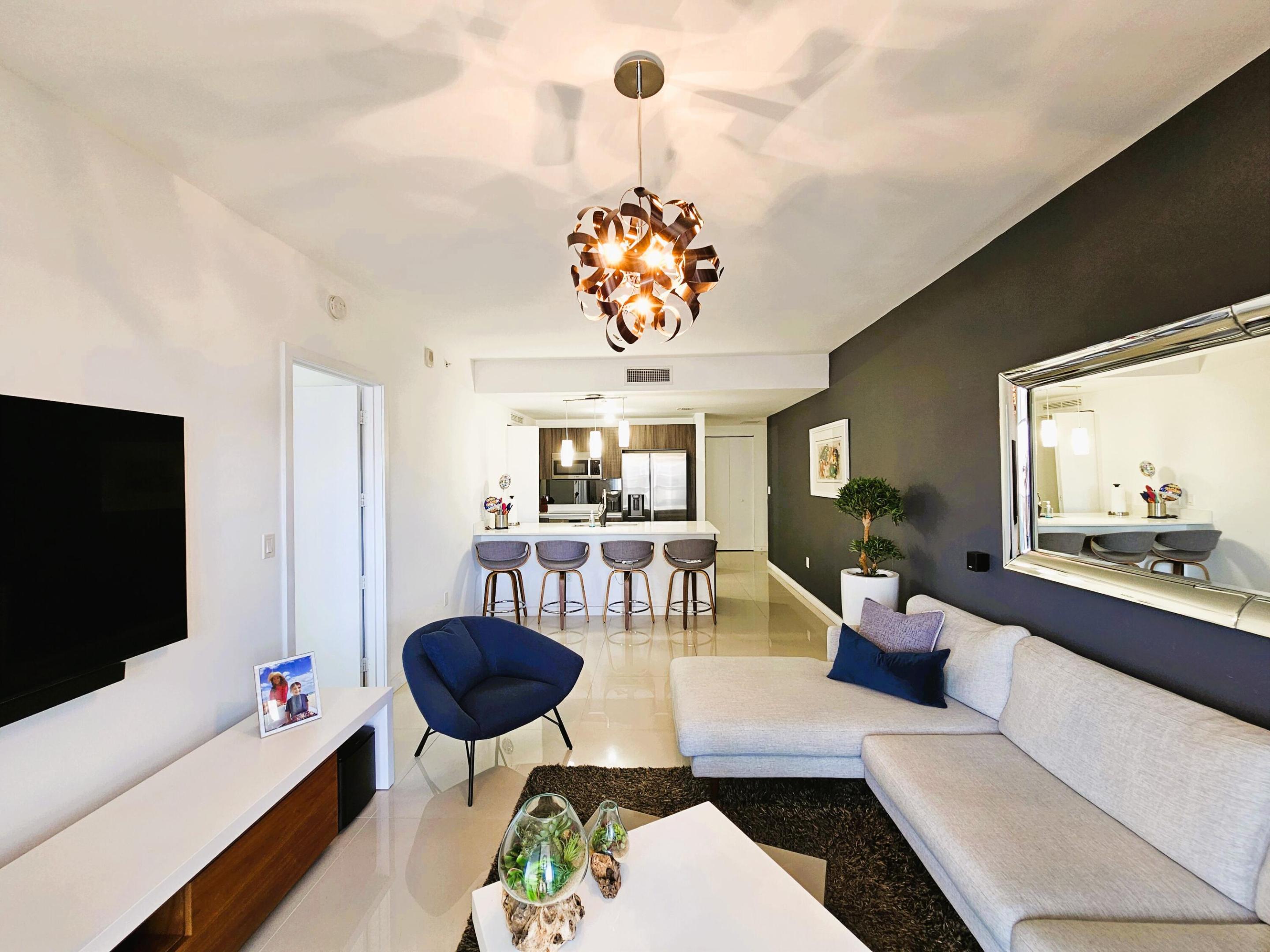 ARIA ON THE BAY CONDO - Residential