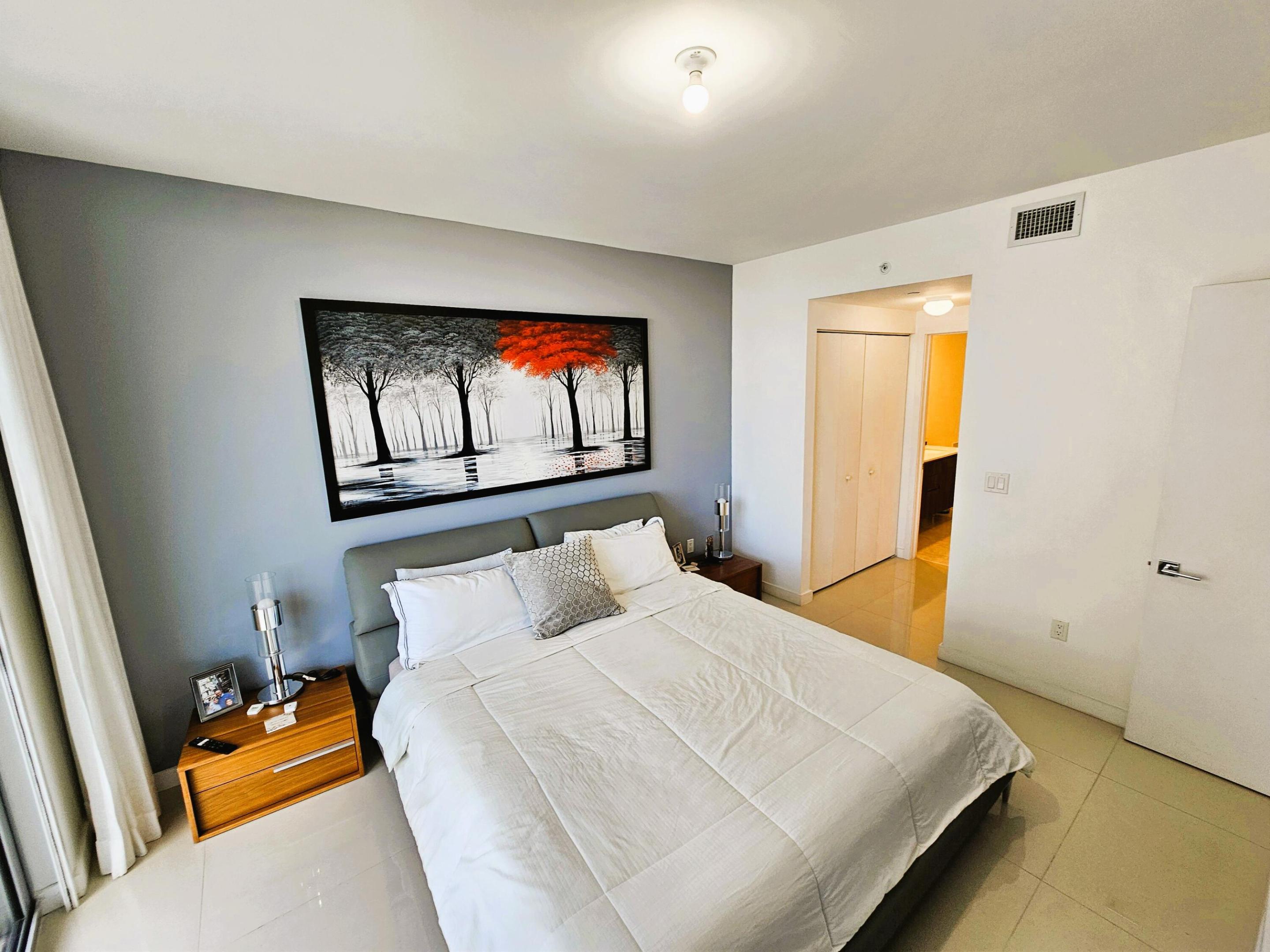ARIA ON THE BAY CONDO - Residential