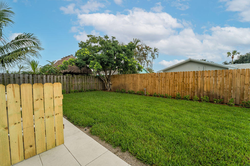 PALM BEACH GARDENS 4 - Residential Lease